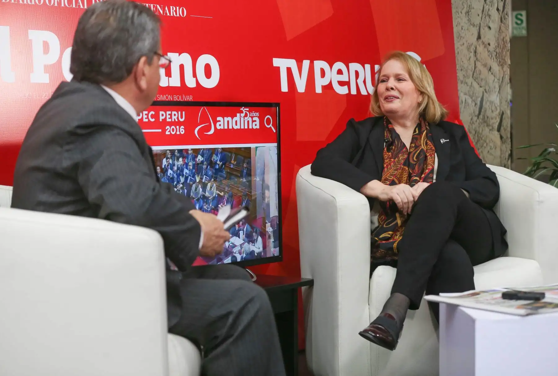 LIMA PERÚ, NOVIEMBRE 17. Entrevista para la Agencia Andina a Isabella Falco, directora de Promoción e Imagen de Promperú en el Foro APEC 2016. Foto: ANDINA/ Dante Zegarra