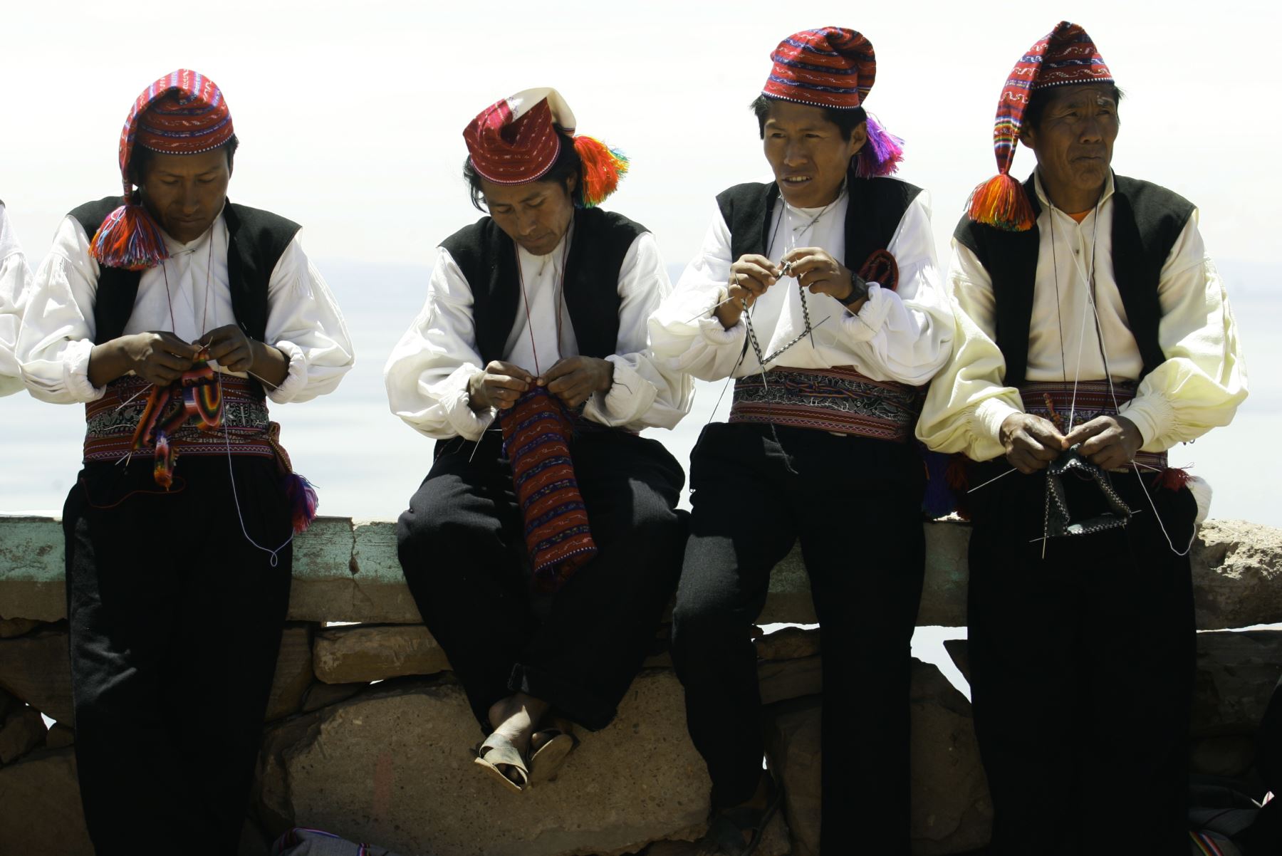 Pobladores de la isla Taquile, en el lago Titicaca, en Puno. ANDINA/archivo