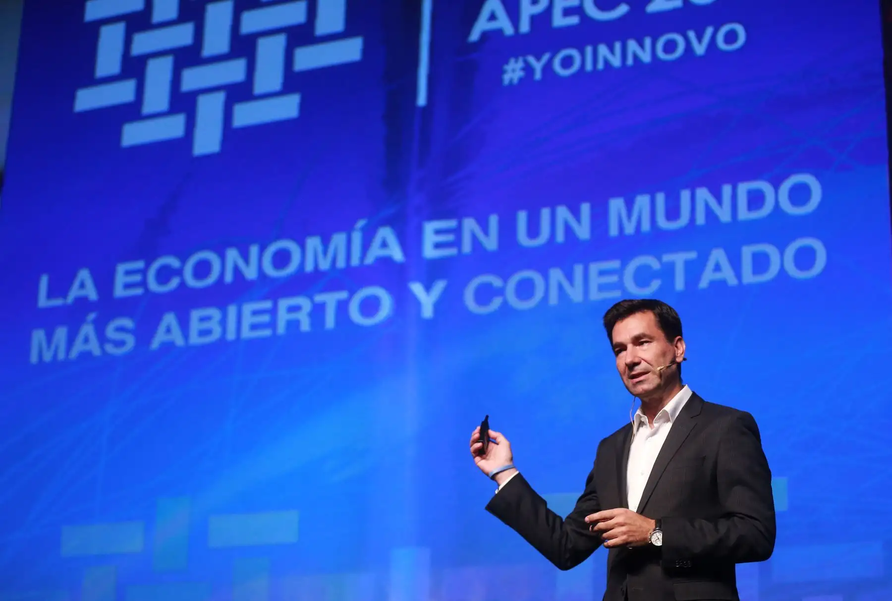 LIMA, PERÚ - NOVIEMBRE 17. Conferencia magistral de Diego Dzodan, vicepresidente de Facebook para América Latina.

Foto: ANDINA/Jhony Laurente.