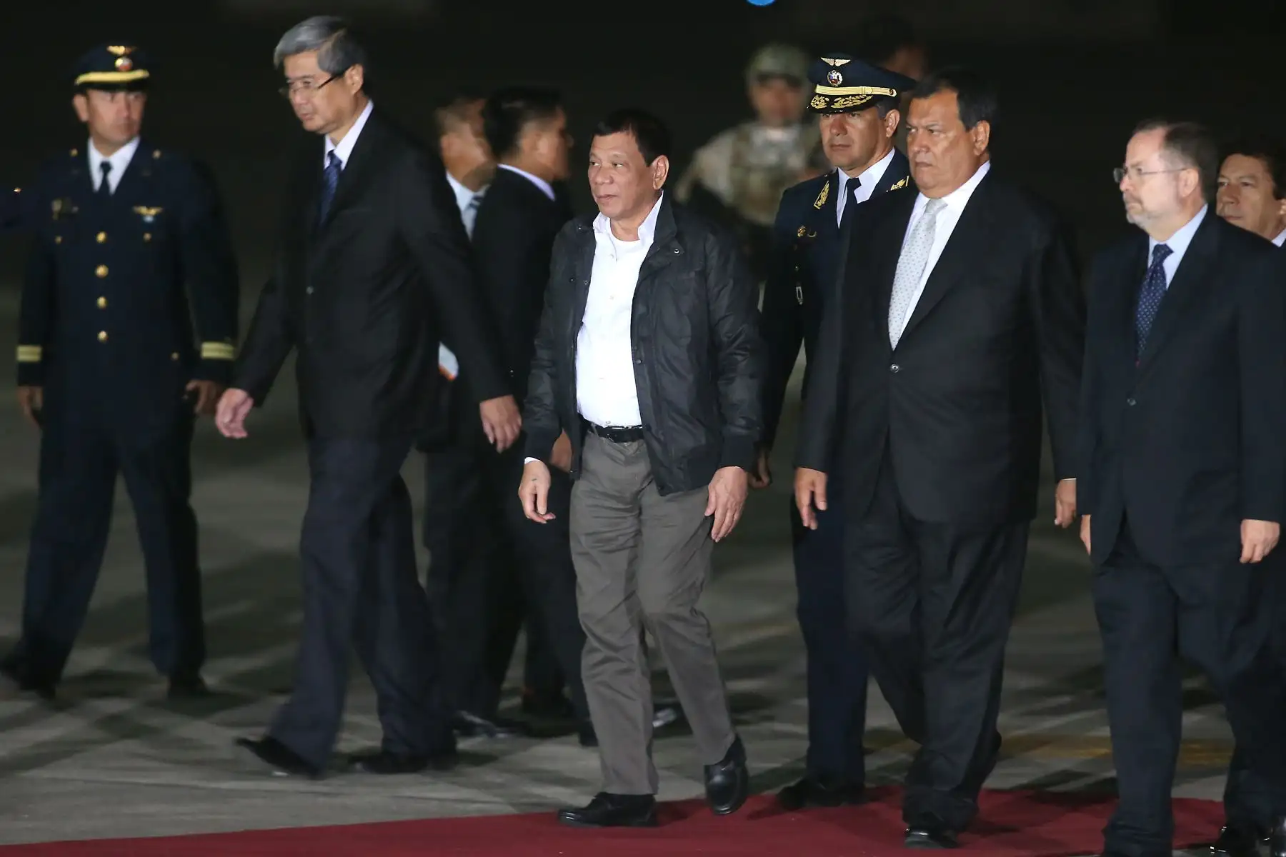LIMA,PERÚ-NOVIEMBRE 18. Llegada del lider de la economía de Filipinas Rodrigo Duterte al grupo 8 de la FAP.Foto: ANDINA/archivo.