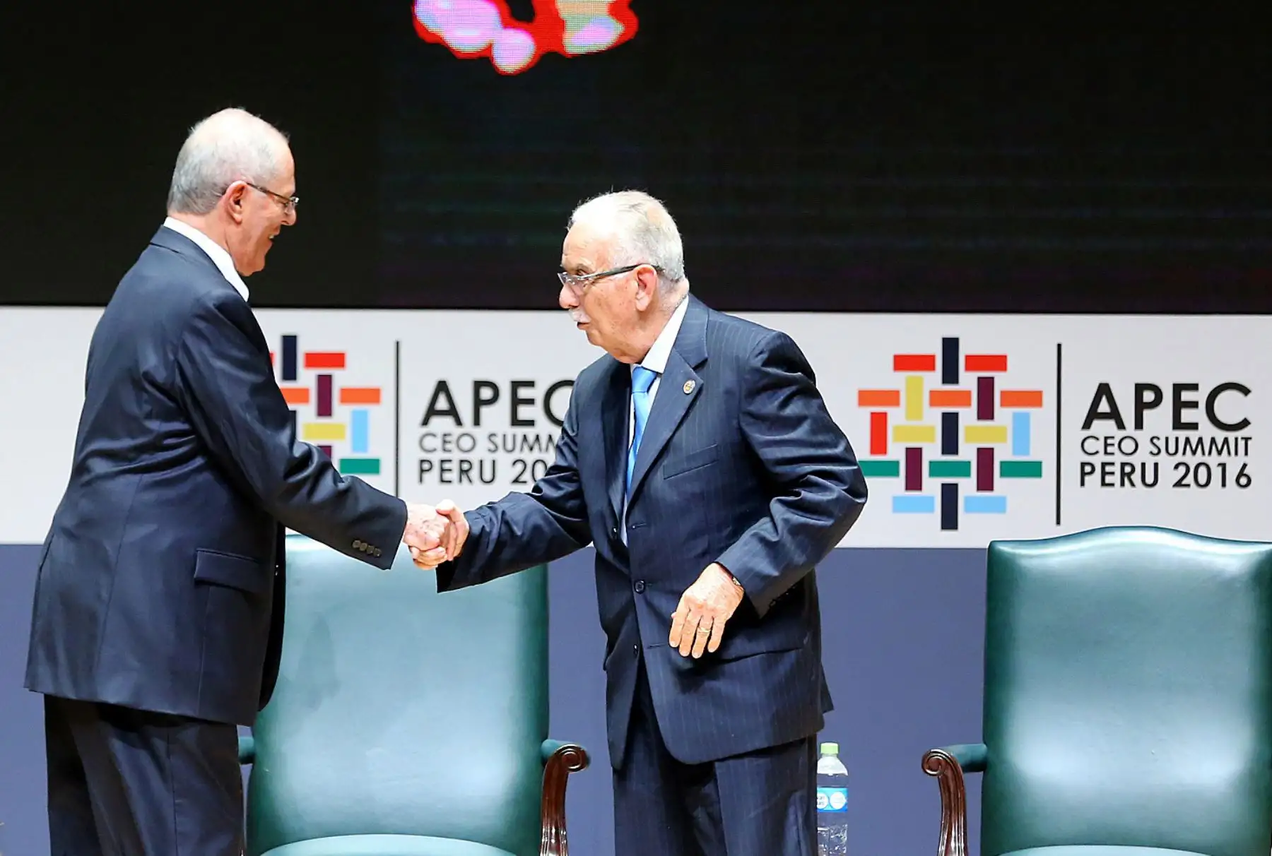Presidente Kuczynski inaugura la sesión plenaria de la Cumbre Empresarial APEC CEO Summit. Foto: Prensa Presidencia