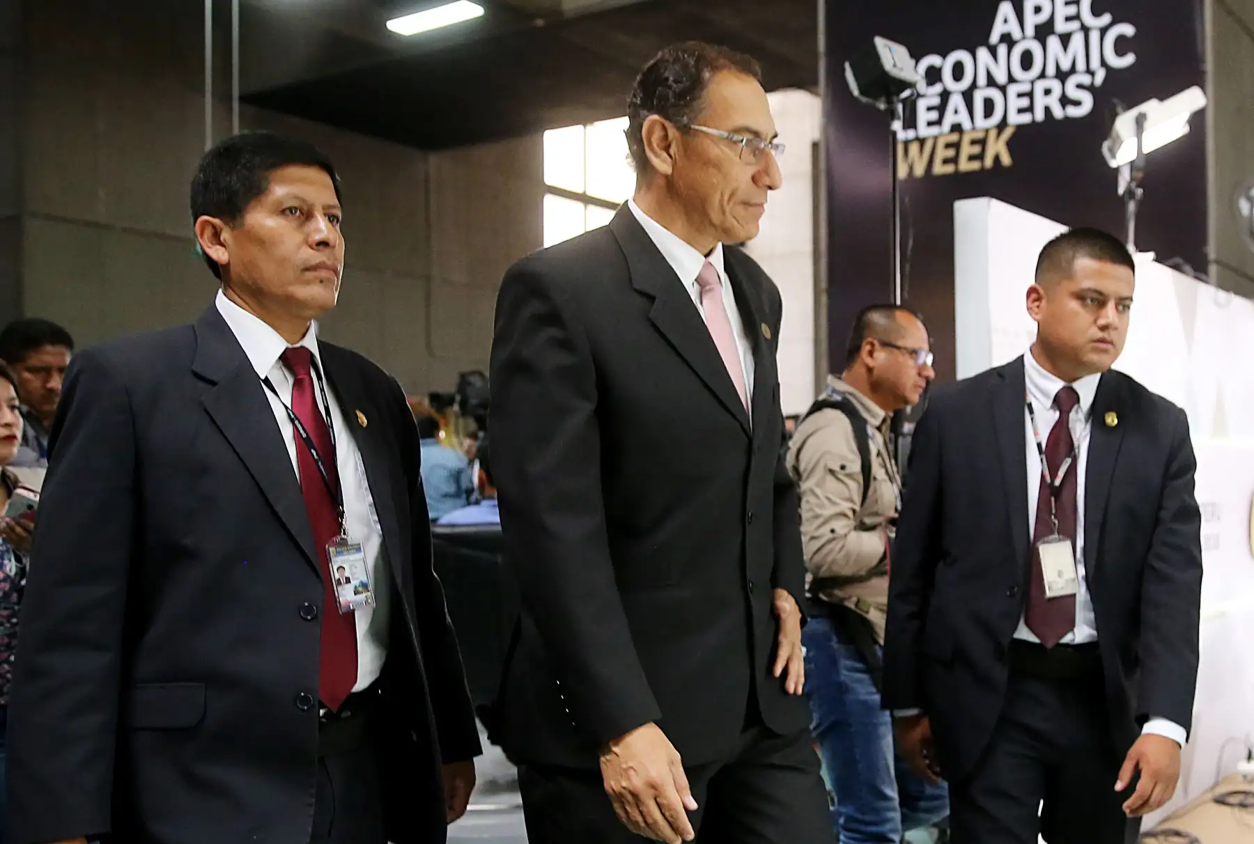 LIMA PERÚ, NOVIEMBRE 18. Ministro de Transportes y Comunicaciones, Martin Vizcarra en entrevista para la Agencia Andina durante la cobertura del APEC 2016. Foto: ANDINA/Vidal Tarqui