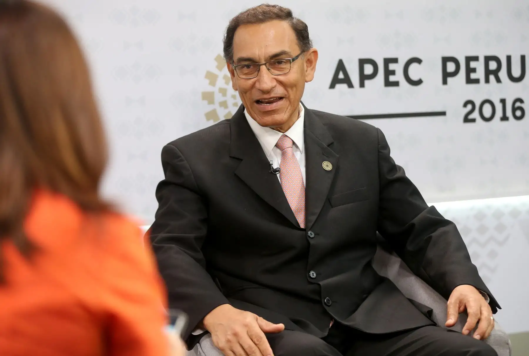 LIMA PERÚ, NOVIEMBRE 18. Ministro de Transportes y Comunicaciones, Martin Vizcarra en entrevista para la Agencia Andina durante la cobertura del APEC 2016. Foto: ANDINA/Vidal Tarqui