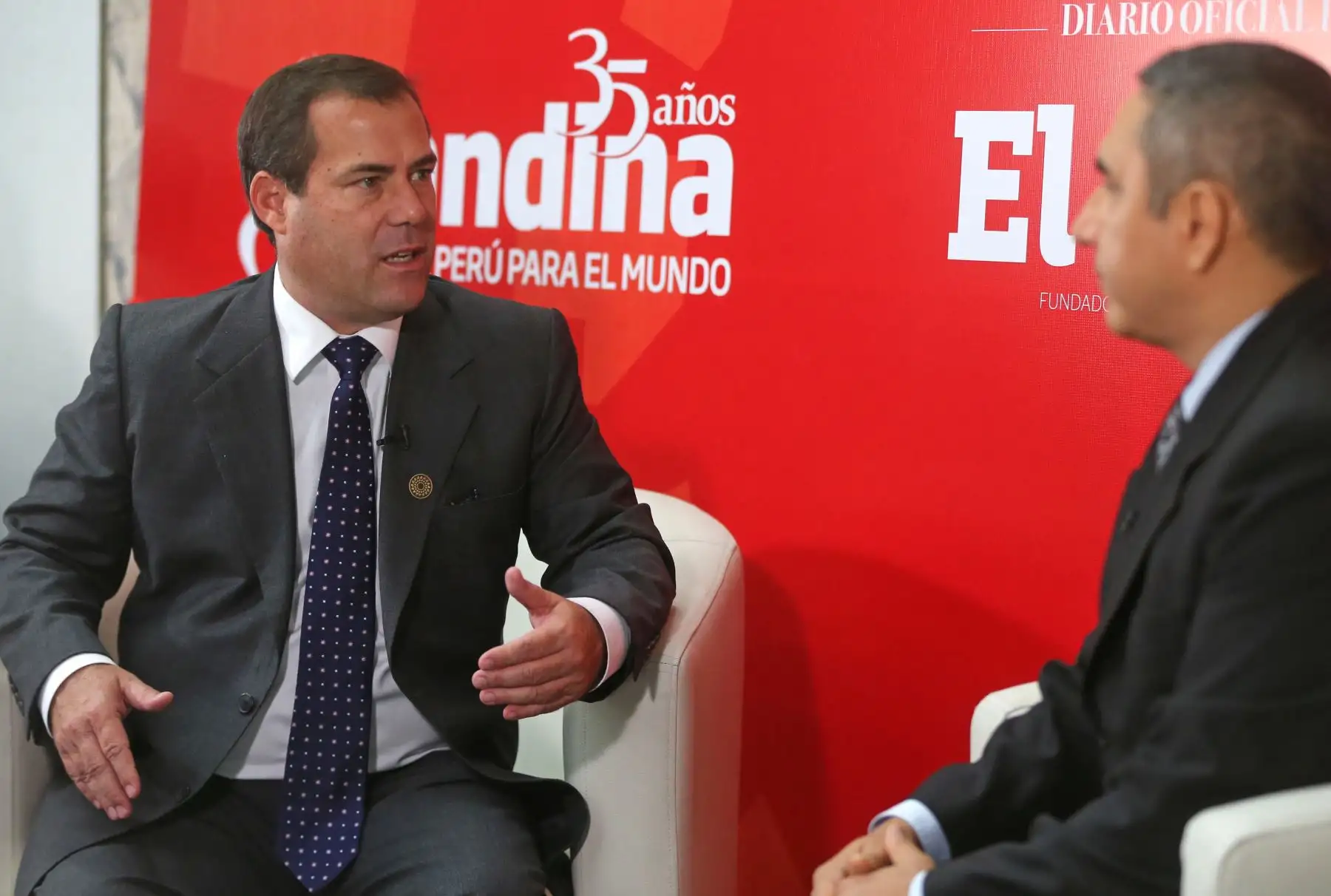 LIMA PERÚ, NOVIEMBRE 18.El ministro de la Producción, Bruno Giuffra, en entrevista para la Agencia Andina durante la cobertura del APEC 2016. Foto: ANDINA/Vidal Tarqui