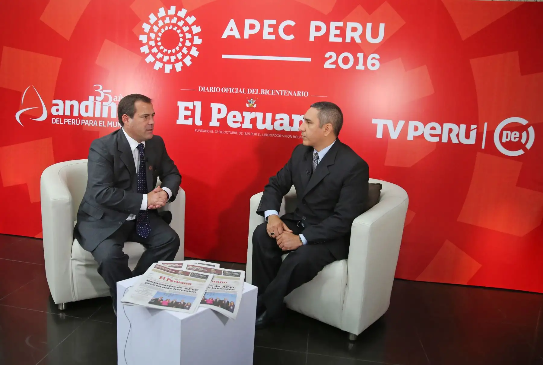 LIMA PERÚ, NOVIEMBRE 18.El ministro de la Producción, Bruno Giuffra, en entrevista para la Agencia Andina durante la cobertura del APEC 2016. Foto: ANDINA/Vidal Tarqui