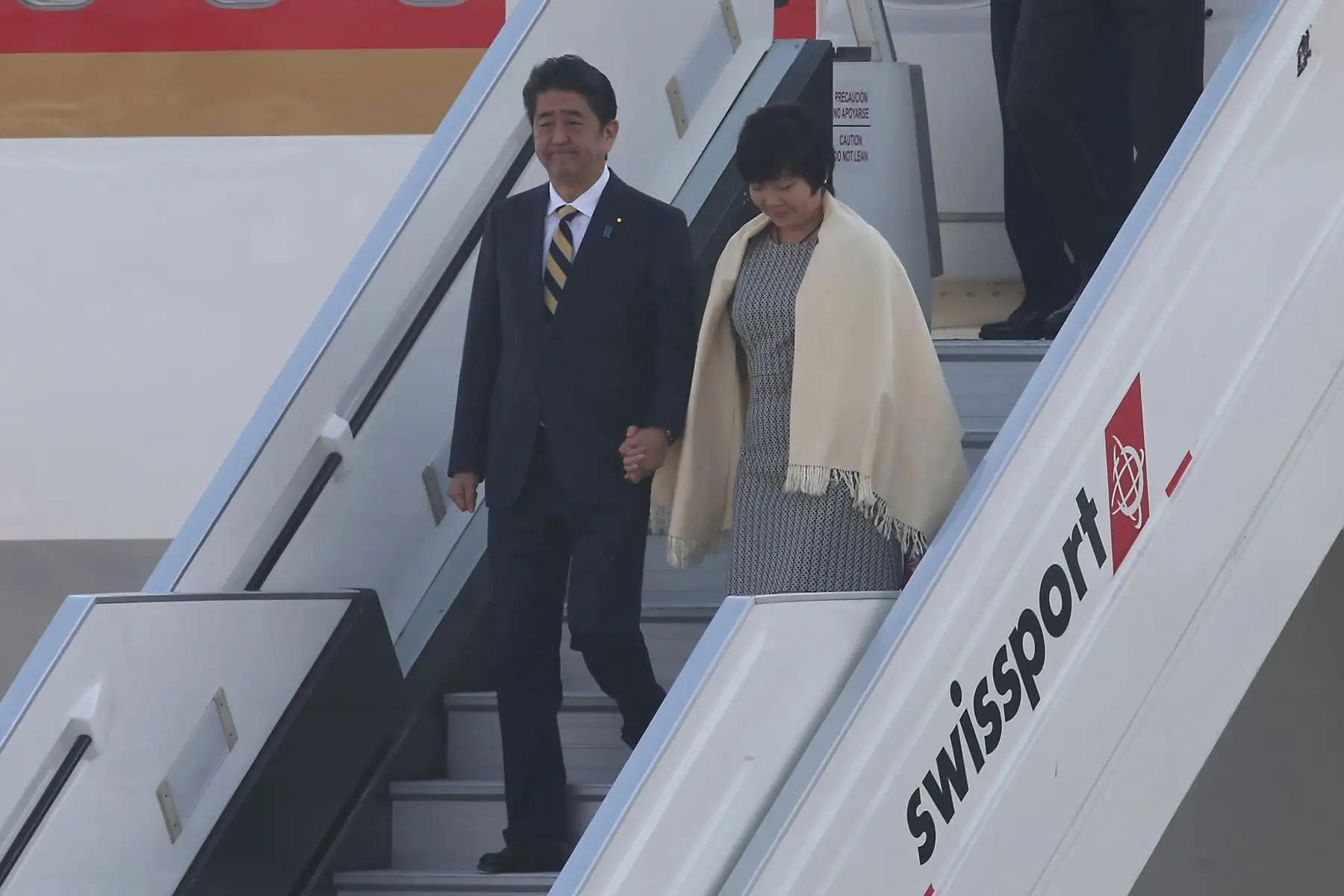 LIMA,PERÚ-NOVIEMBRE 18. Llegada del líder de la economía de Japón Shinzo Abe
al grupo 8 de la FAP.Foto: ANDINA/archivo.