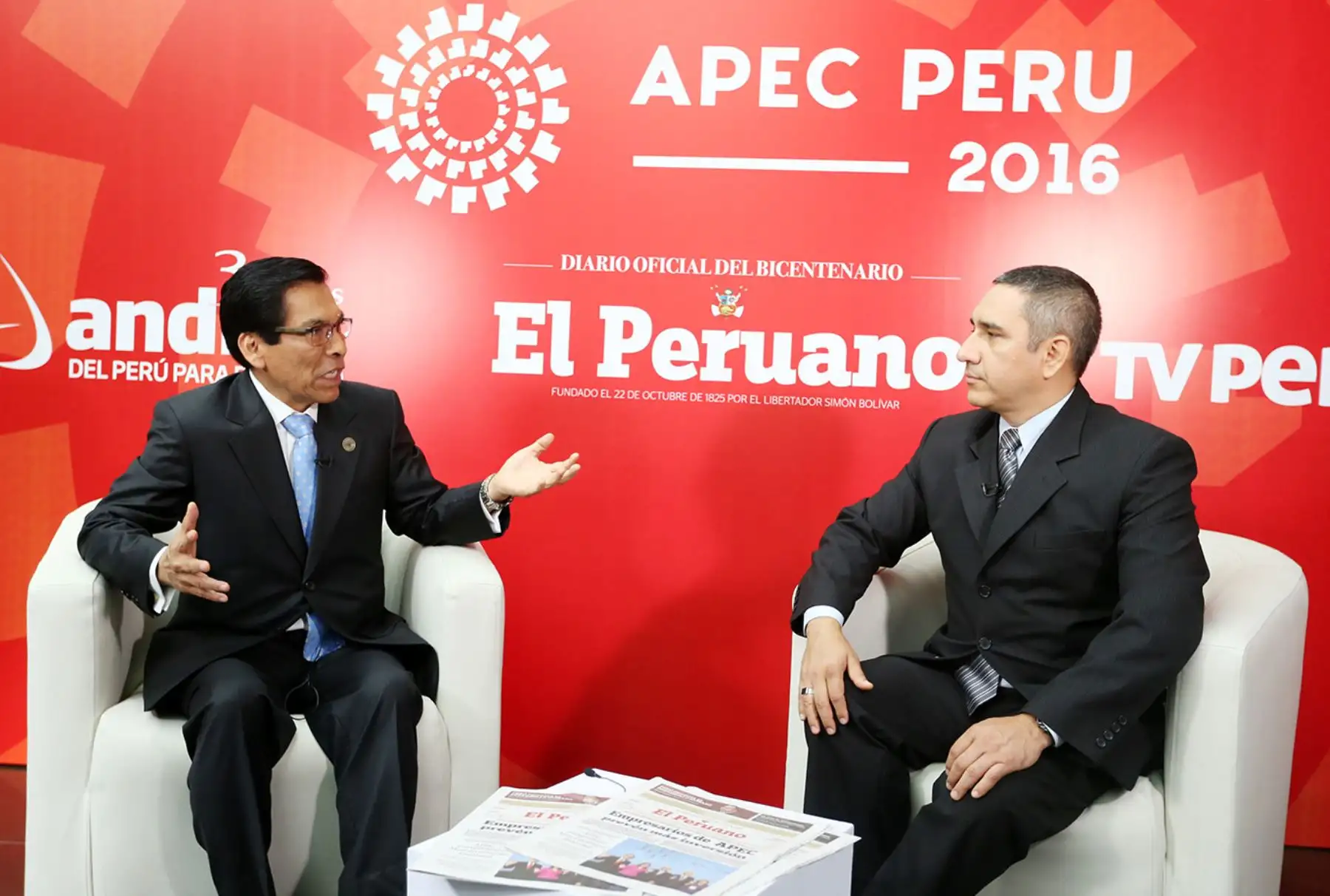 LIMA PERÚ, NOVIEMBRE 18.Ministro de Agricultura, José Manuel Hernandez en entrevista para Agencia Andina durante la Cumbre APEC 2016. Foto: ANDINA/Melina Mejía