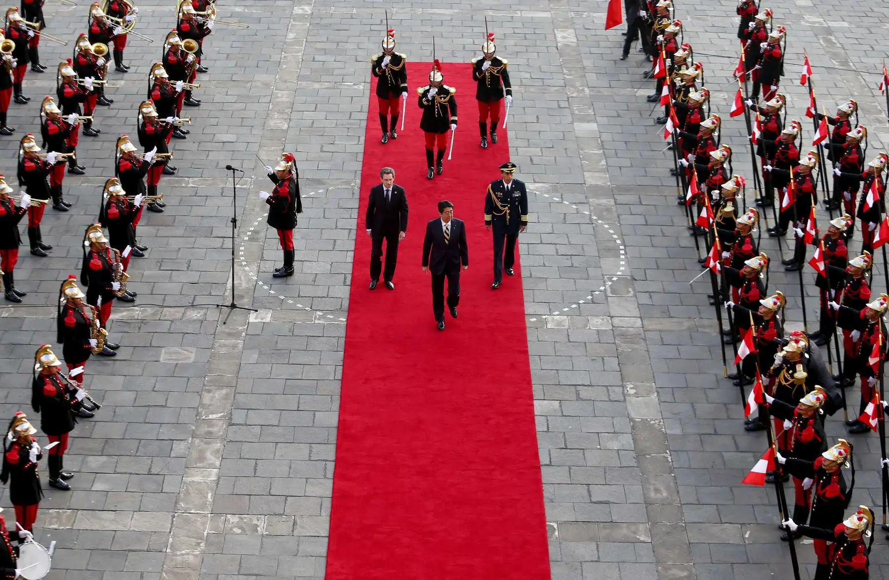 Ceremonia de bienvenida al Primer Ministro de Japón, Shinzo Abe, quien realiza vista oficial al PerúFoto: ANDINA/Prensa Presidencia