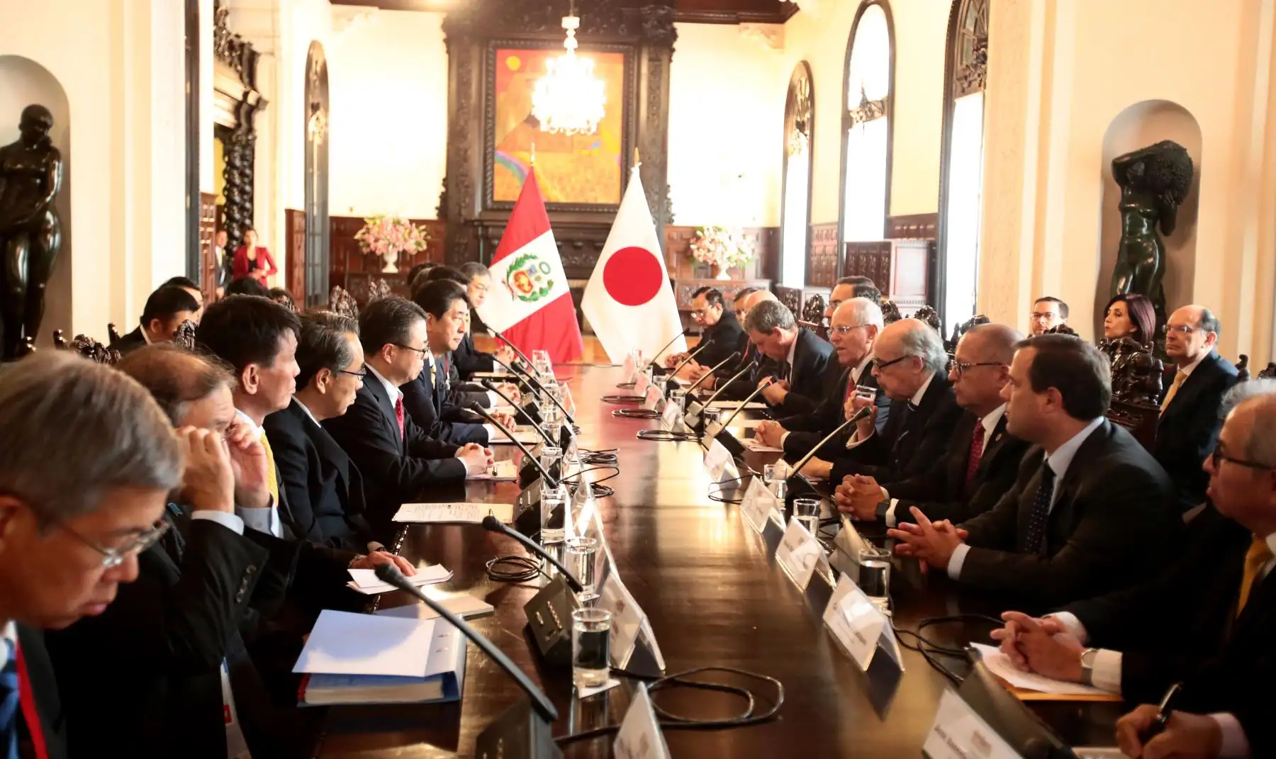 Reunión de trabajo ampliada de las delegaciones de Perú y Japón en Palacio de Gobierno. Foto: ANDINA/Prensa Presidencia.