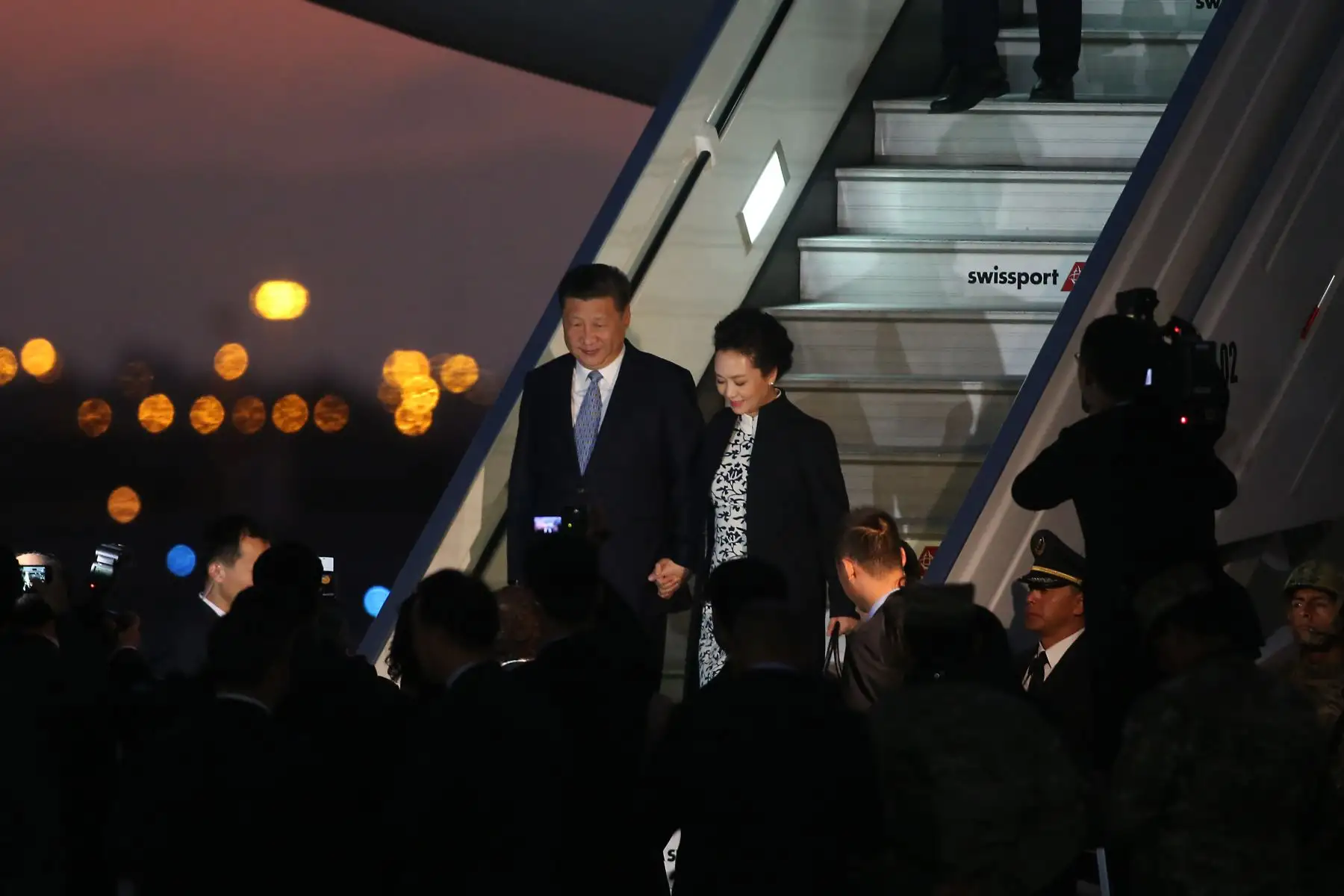LIMA,PERÚ-NOVIEMBRE 18. Llegada del líder de la economía de China Xi Jinping al grupo 8 de la FAP.Foto: ANDINA/archivo.