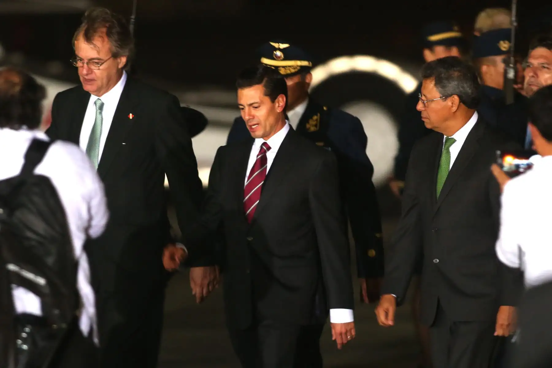 LIMA,PERÚ-NOVIEMBRE 18. Llegada del líder de la economía de México Enrique Peña Nieto al grupo 8 de la FAP.Foto: ANDINA/archivo.