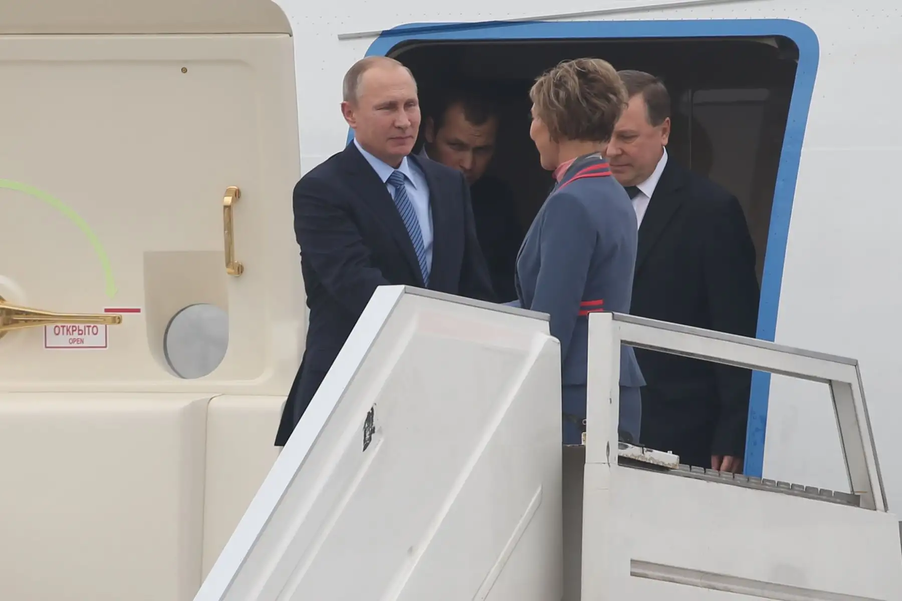 LIMA,PERÚ-NOVIEMBRE 18. Llegada del líder de la economía de  Rusia Vladimir Putin al grupo 8 de la FAP.Foto: ANDINA/archivo.