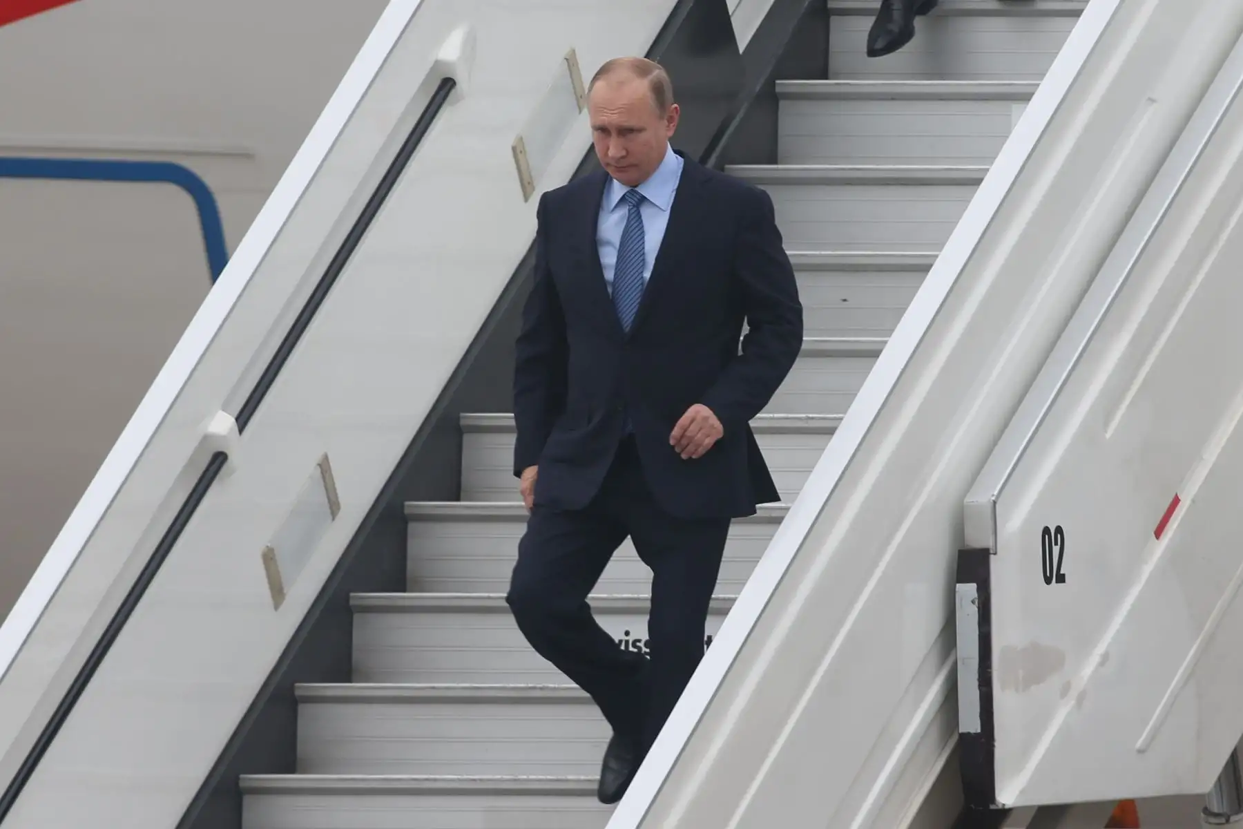 LIMA,PERÚ-NOVIEMBRE 18. Llegada del líder de la economía de  Rusia Vladimir Putin al grupo 8 de la FAP.Foto: ANDINA/archivo