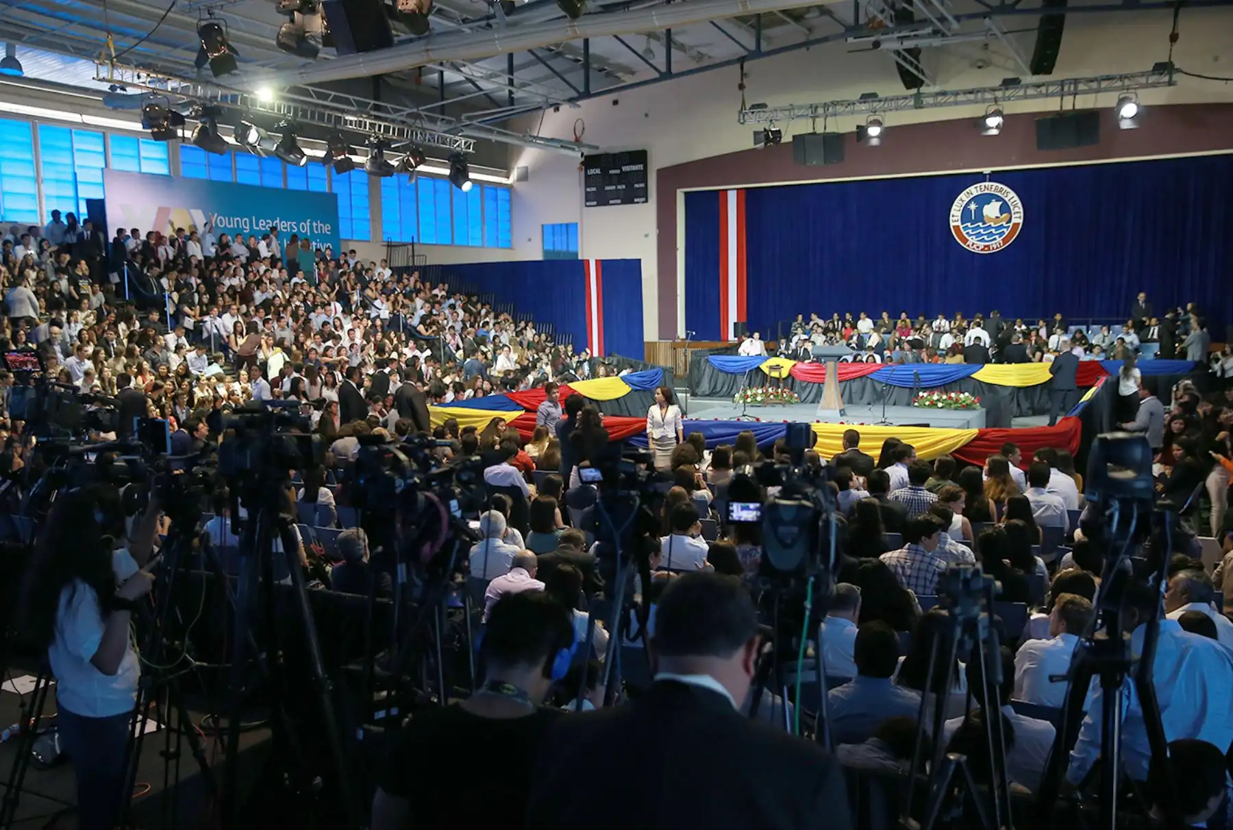 LIMA,PERU-NOVIEMBRE 19. Encuentro Iniciativa Jóvenes Líderes de las Américas (YLAI)  ‎con el Presidente de los Estados Unidos, Barack Obama, en la  Pontificia Universidad Católica del Perú. Foto: ANDINA/Jhony Laurente