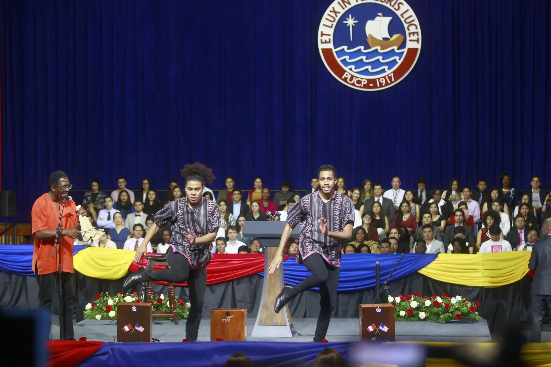 LIMA,PERU-NOVIEMBRE 19. Encuentro Iniciativa Jóvenes Líderes de las Américas (YLAI)  ‎con el Presidente de los Estados Unidos, Barack Obama, en la  Pontificia Universidad Católica del Perú. Foto: ANDINA/Jhony Laurente