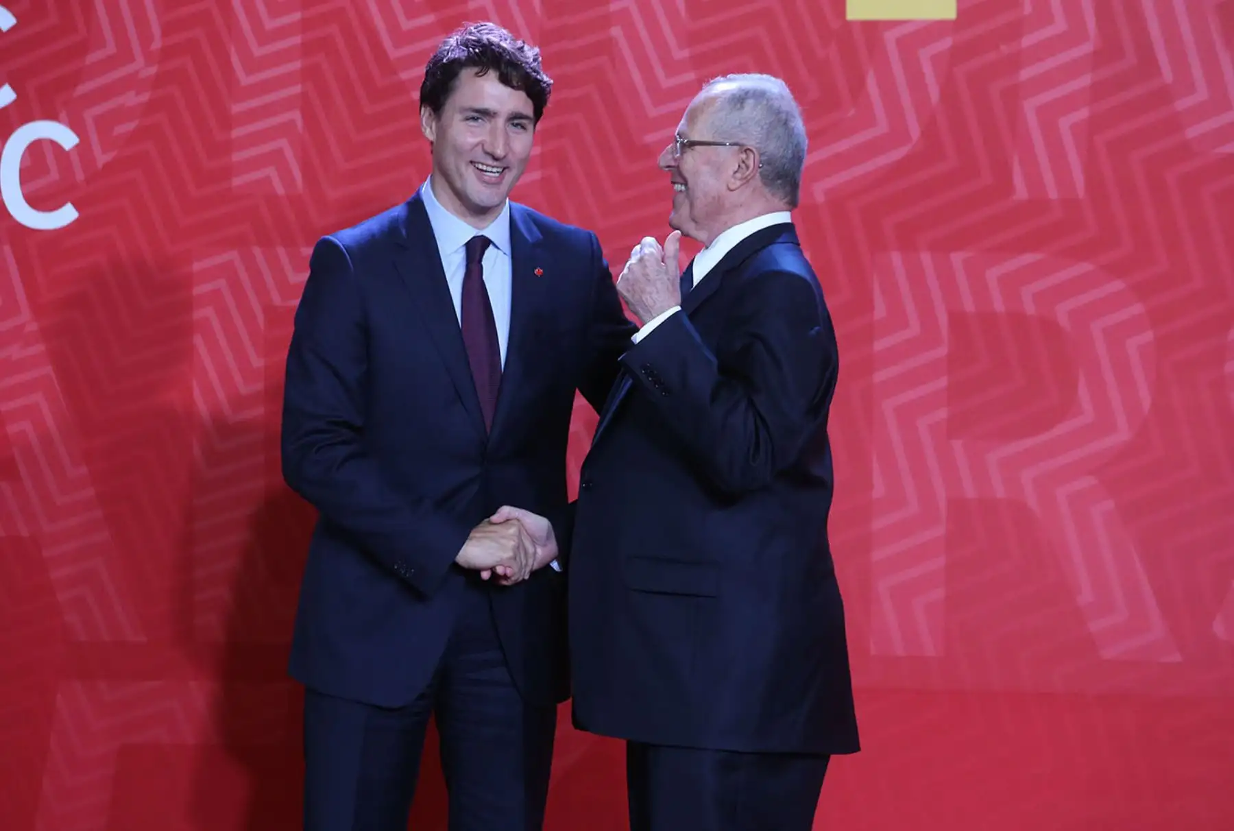 LIMA PERÚ, NOVIEMBRE 19. Presidente Pedro Pablo Kuczynski da la bienvenida al Primer Ministro de Canada, Justin Trudeau a la Cumbre APEC 2016. Foto: ANDINA/Melina Mejía