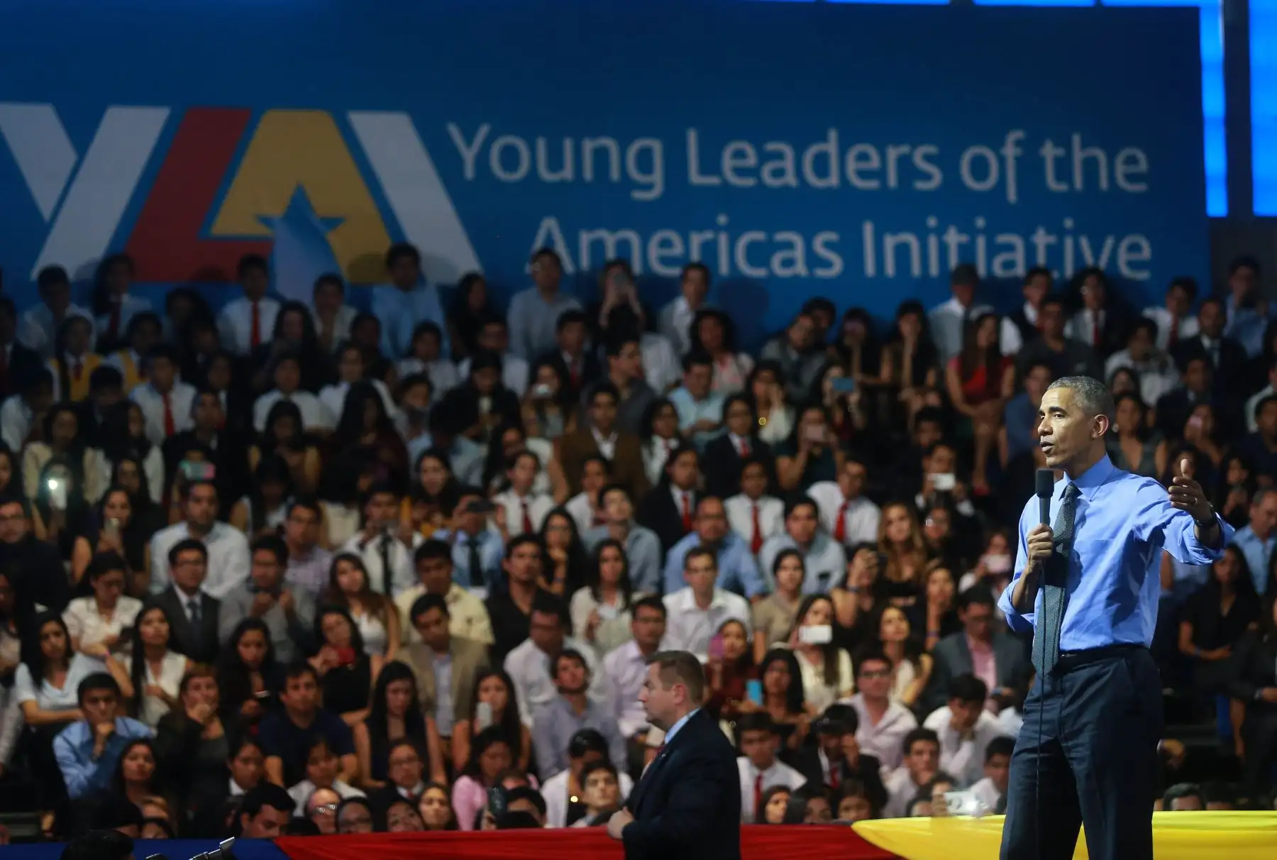 LIMA PERÚ, NOVIEMBRE 19. El presidente de Estados Unidos, Barack Obama, exhortó hoy a los jóvenes de las Américas a seguir trabajando. Foto: ANDINA/ Jhony Laurente