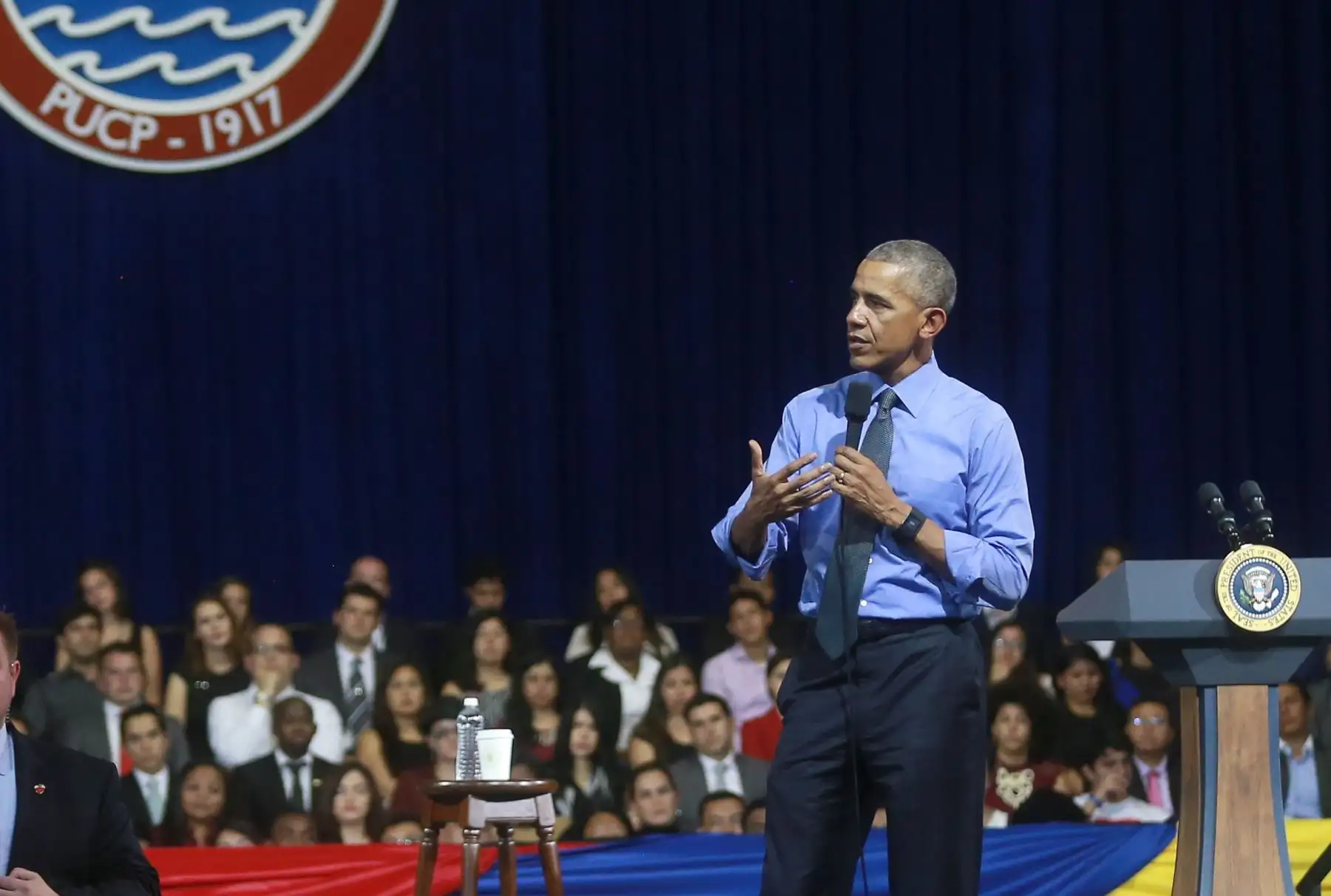 LIMA PERÚ, NOVIEMBRE 19. El presidente de Estados Unidos, Barack Obama, exhortó hoy a los jóvenes de las Américas a seguir trabajando. Foto: ANDINA/ Jhony Laurente
