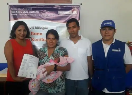 Realizan primera inscripción en lengua shipibo-koniba en el Registro Civil Bilingüe.