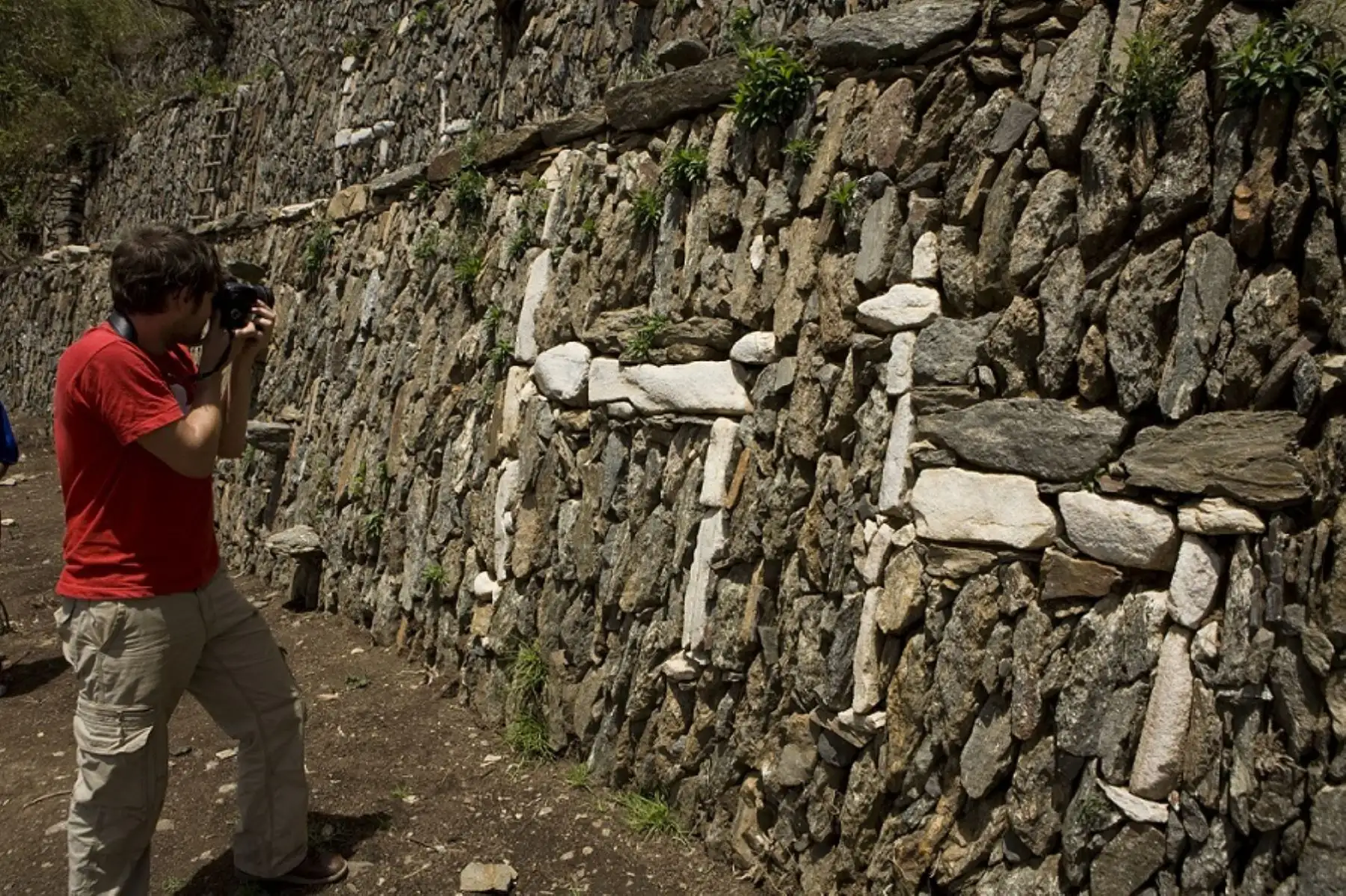 Centro Arqueológico de Choquequirao, en Cusco, es uno de los atractivos turísticos de Perú que resalta revista National Geographic Traveller. Foto: Promperú/Gihan Tubbeh