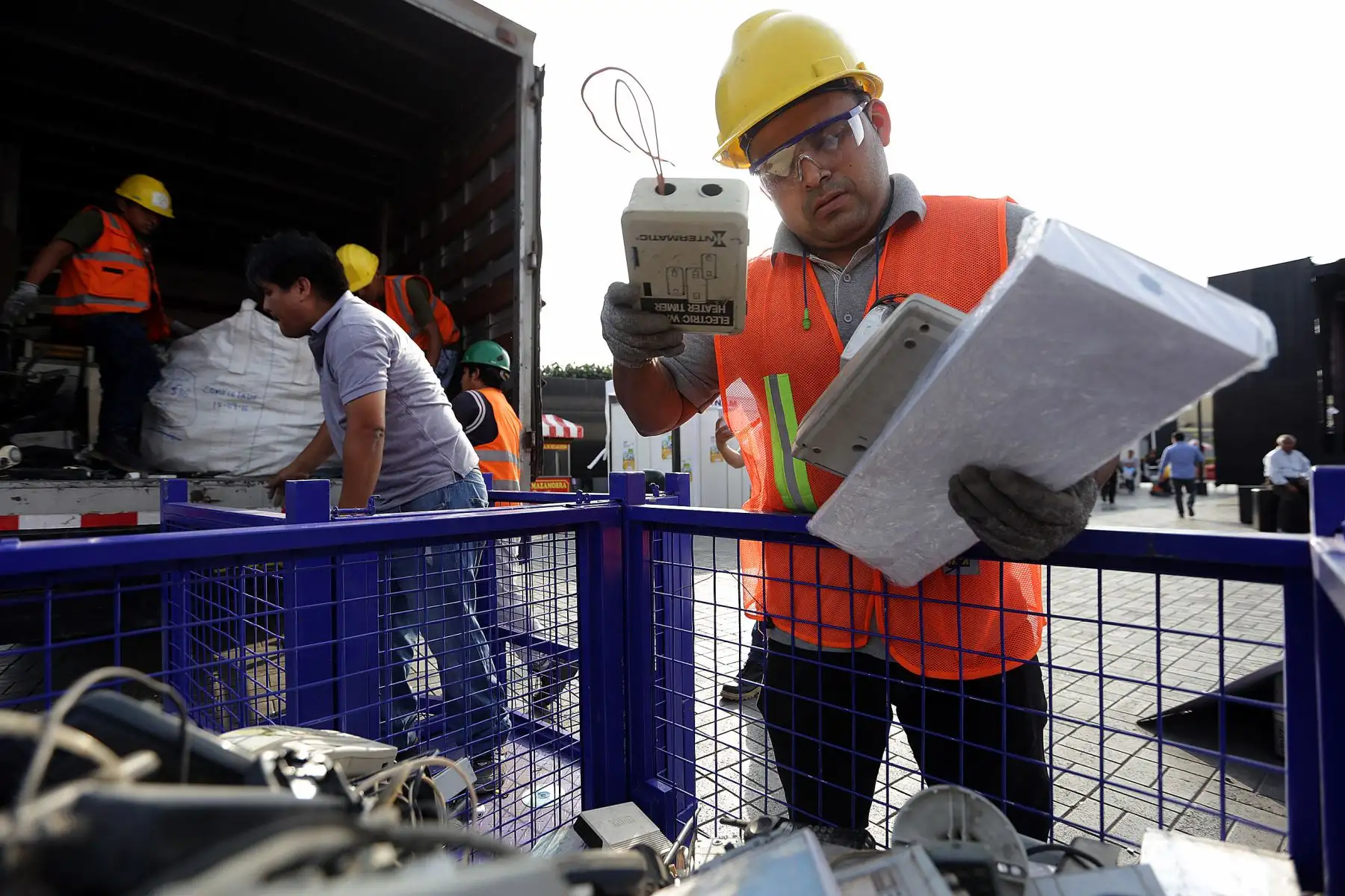 Reciclan 20 toneladas de aparatos eléctricos y electrónicos en desuso en Lima. Foto: ANDINA/Difusión.