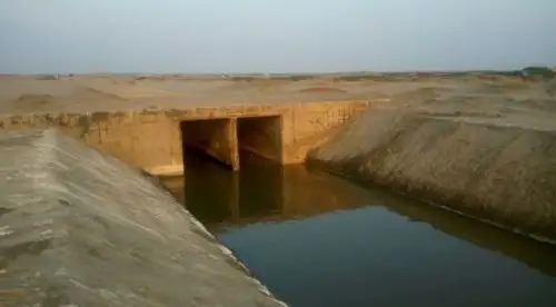 La represa Tinajones, ubicada en el distrito chiclayano de Chongoyape, registra un 40% de su capacidad de almacenamiento, debido a bajas descargas del río por escasas lluvias, lo que obligará a reducir a partir de hoy el abastecimiento de agua para los cultivos de arroz. ANDINA/Difusión