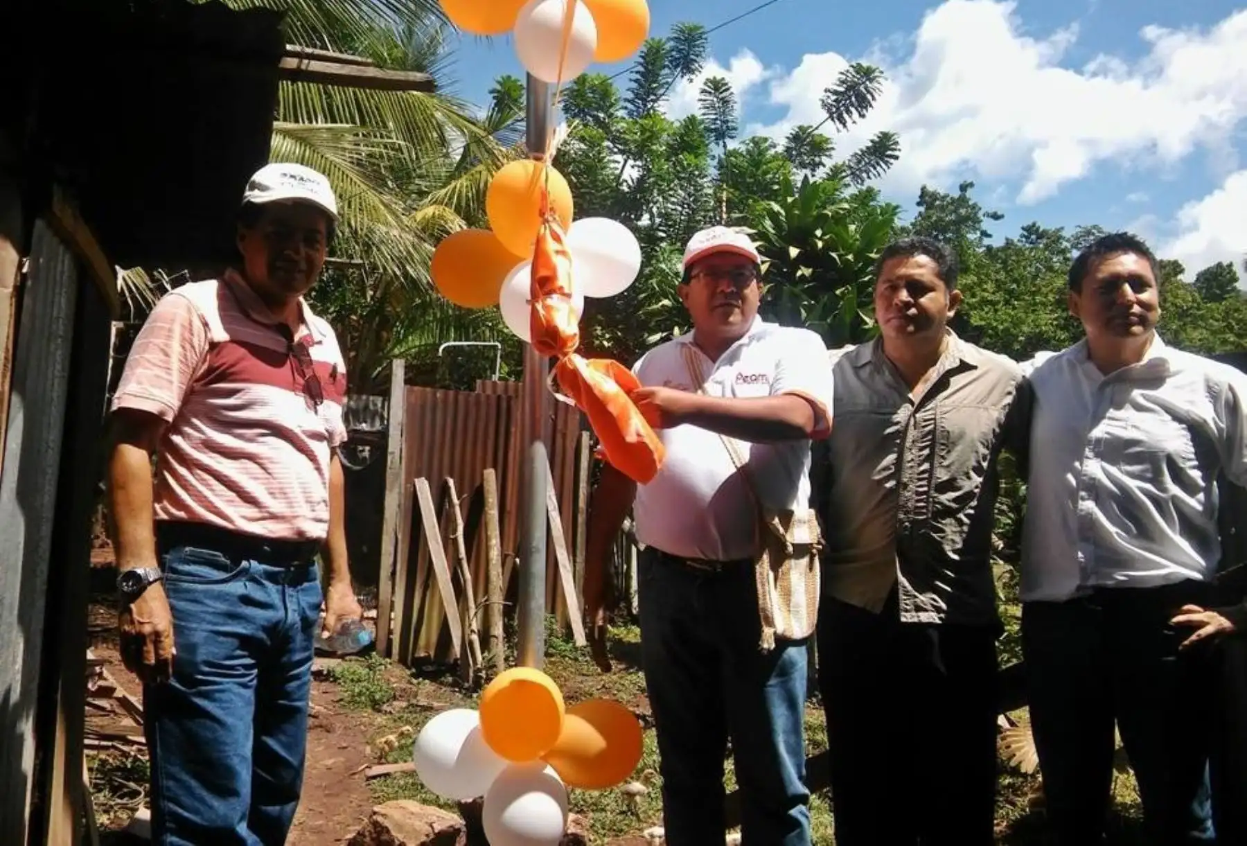 Instalan paneles solares en 72 comunidades de región San Martín. ANDINA