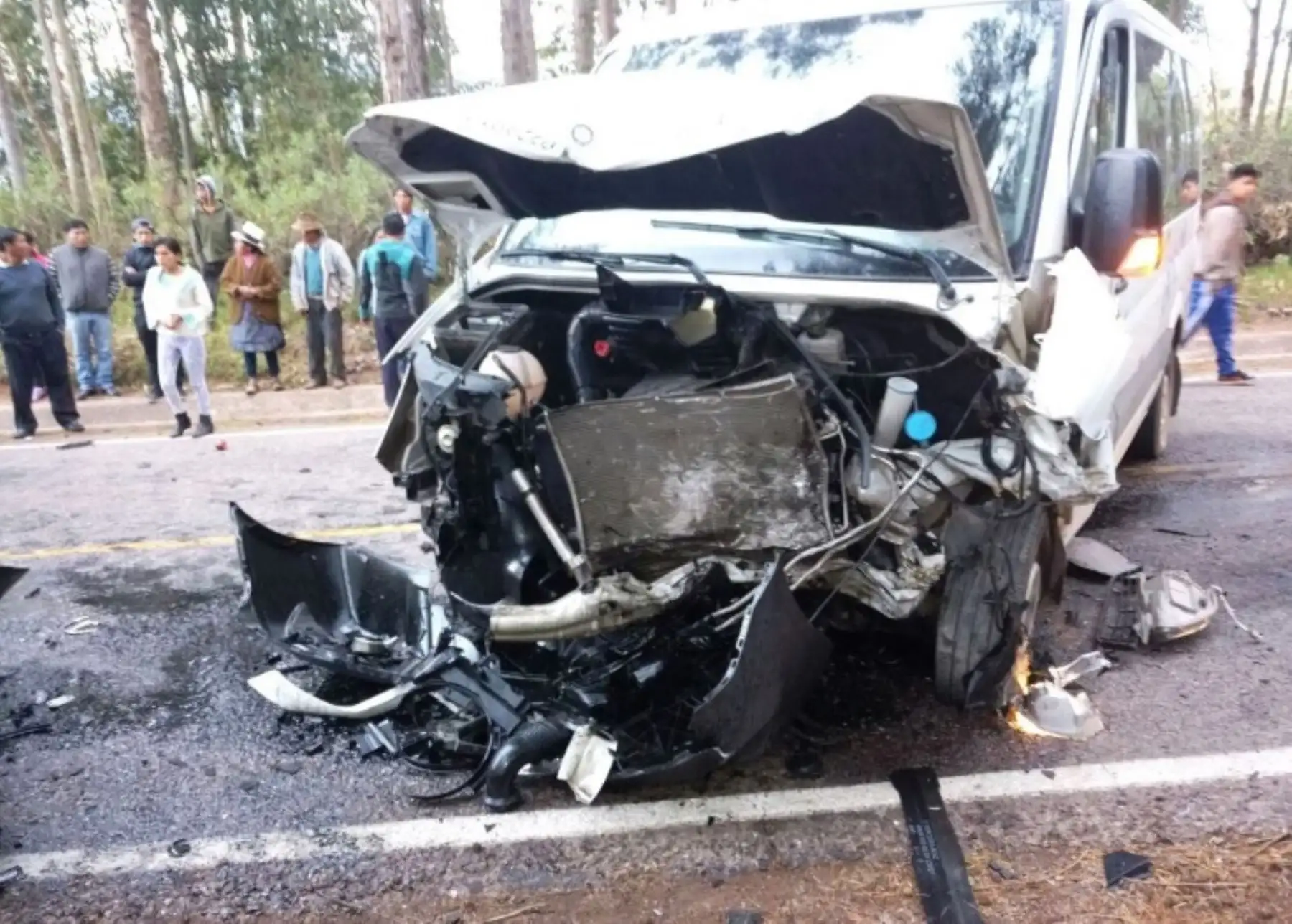 Recomiendan subir a autómoviles con SOAT vigente para hacer uso inmediato de cobertura que ofrece a personas por accidentes de tránsito. ANDINA/Difusión