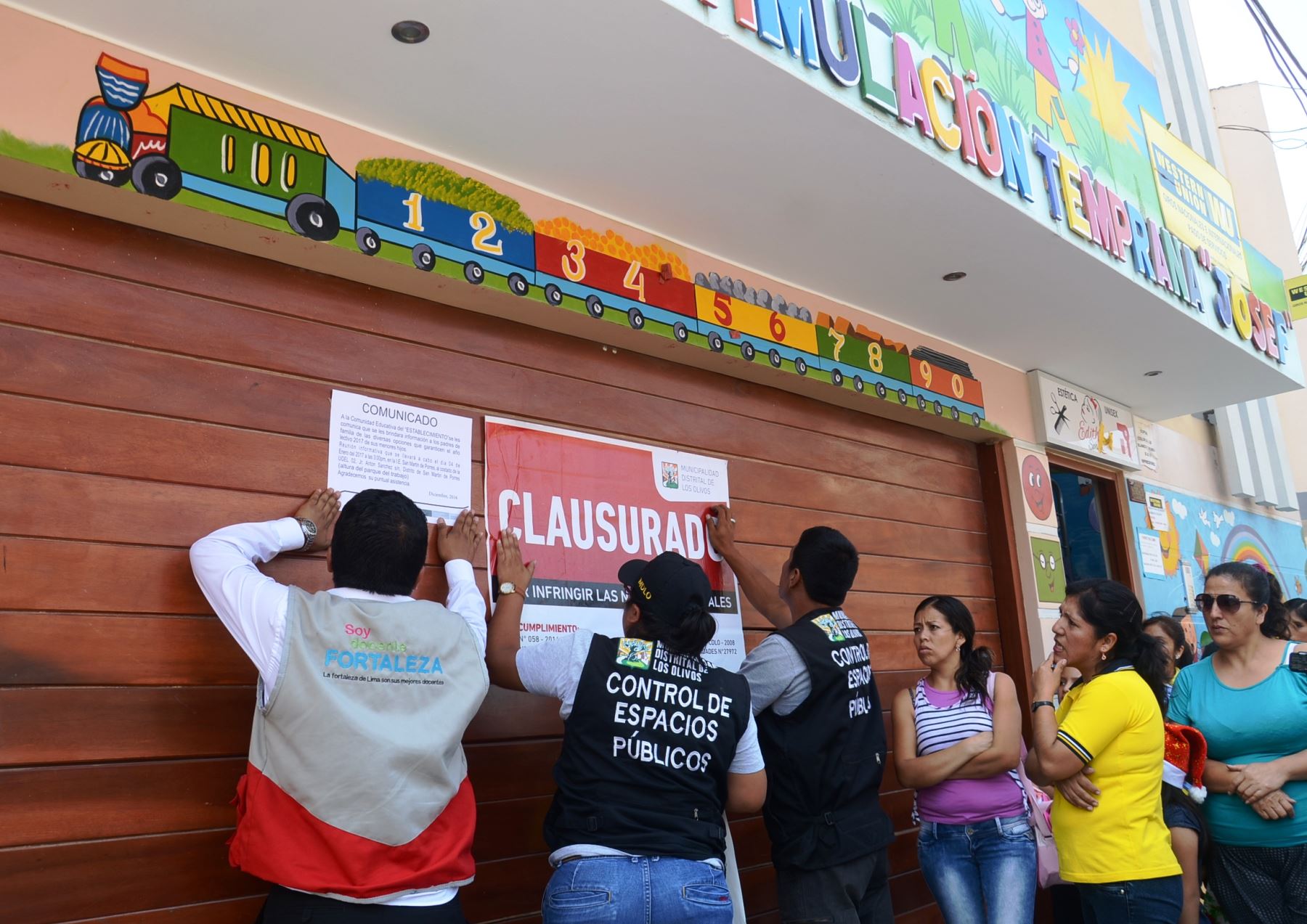 La Dirección Regional de Educación de Lima Metropolitana (Drelm) brinda algunas recomendaciones a los padres de familia para reconocer los colegios que no cuentan con autorización de funcionamiento. Foto: ANDINA/Difusión.