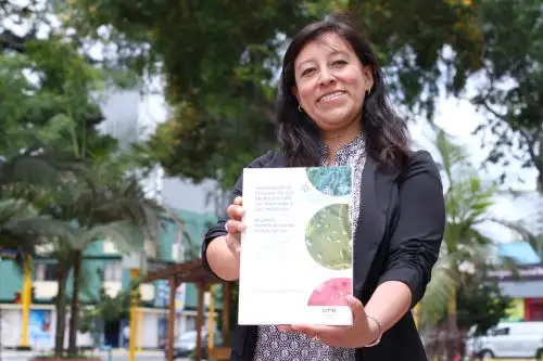 Cindy Ballardo Matos, joven profesional de Huancayo, obtuvo doctorado en España gracias a Beca Presidente de la República.