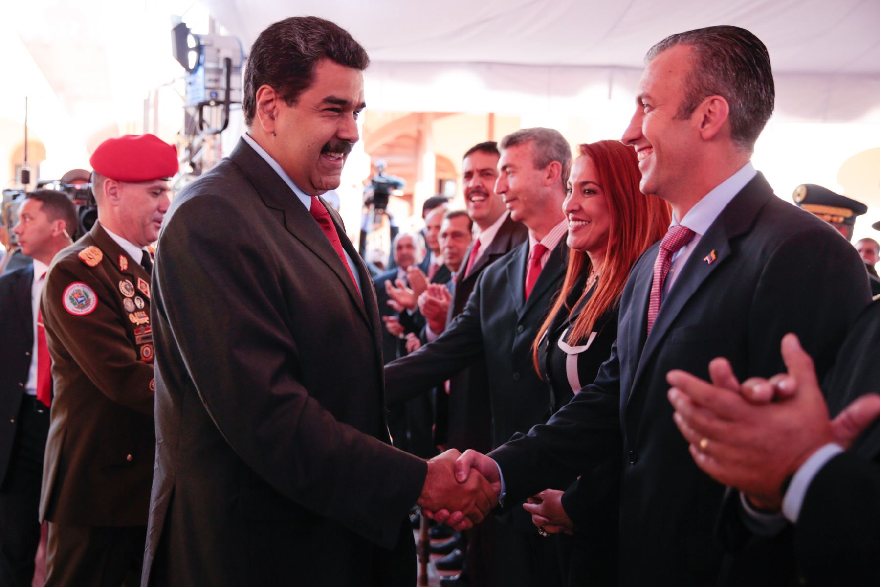 El presidente de Venezuela, Nicolás Maduro, nombró como su nuevo vicepresidente a Tareck El Aissami, EFE
