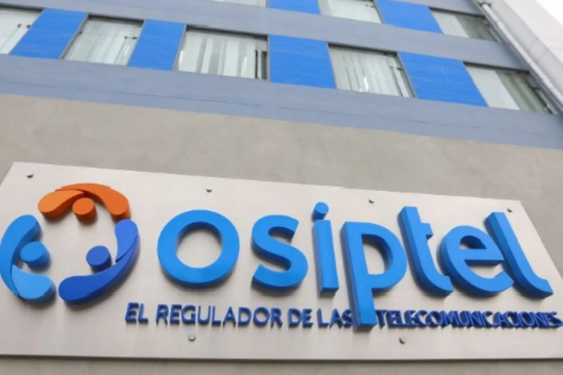 Frontis de sede del Osiptel. Cortesía