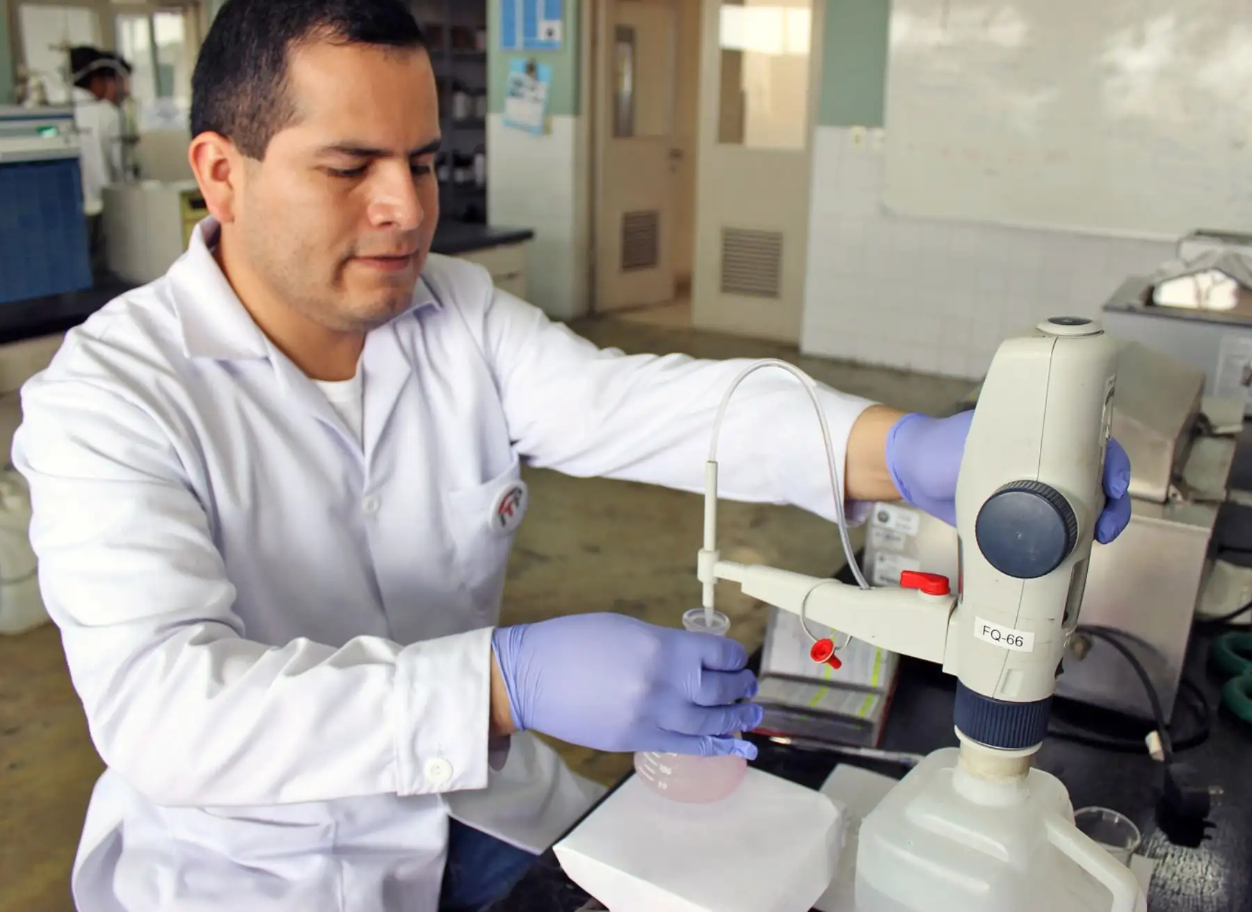 El Concytec está interesado en darle oportunidades a la juventud peruana interesada en la ciencia a postular a concursos. ANDINA/Difusión