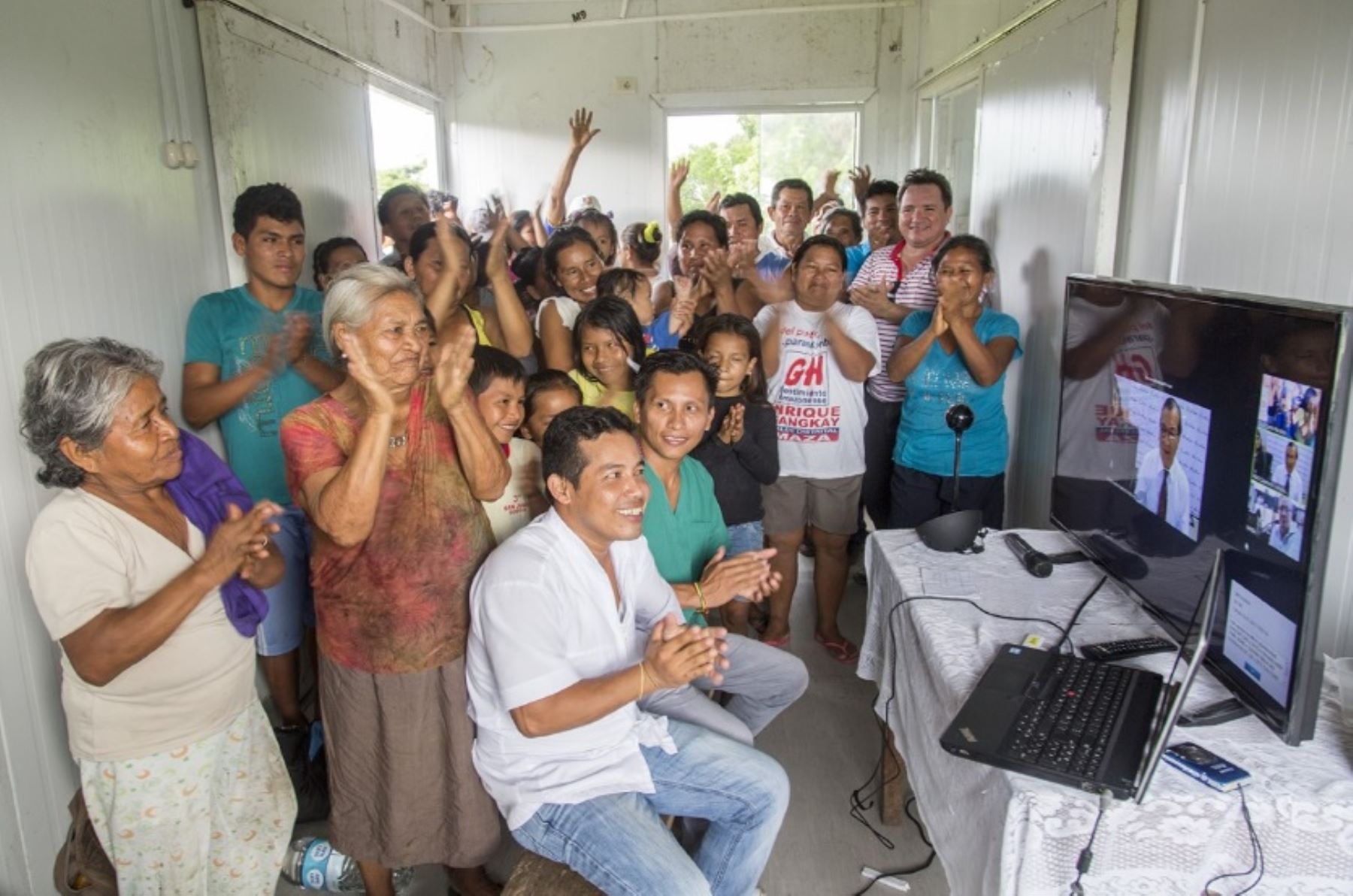 Esta semana se realizaron pruebas de conexión del servicio de Telesalud entre el personal del módulo de salud de Saramurillo, en la región Loreto, con el equipo médico del Hospital Nacional Cayetano Heredia.
