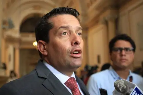 Legislador Miguel Torres. ANDINA/Héctor Vinces