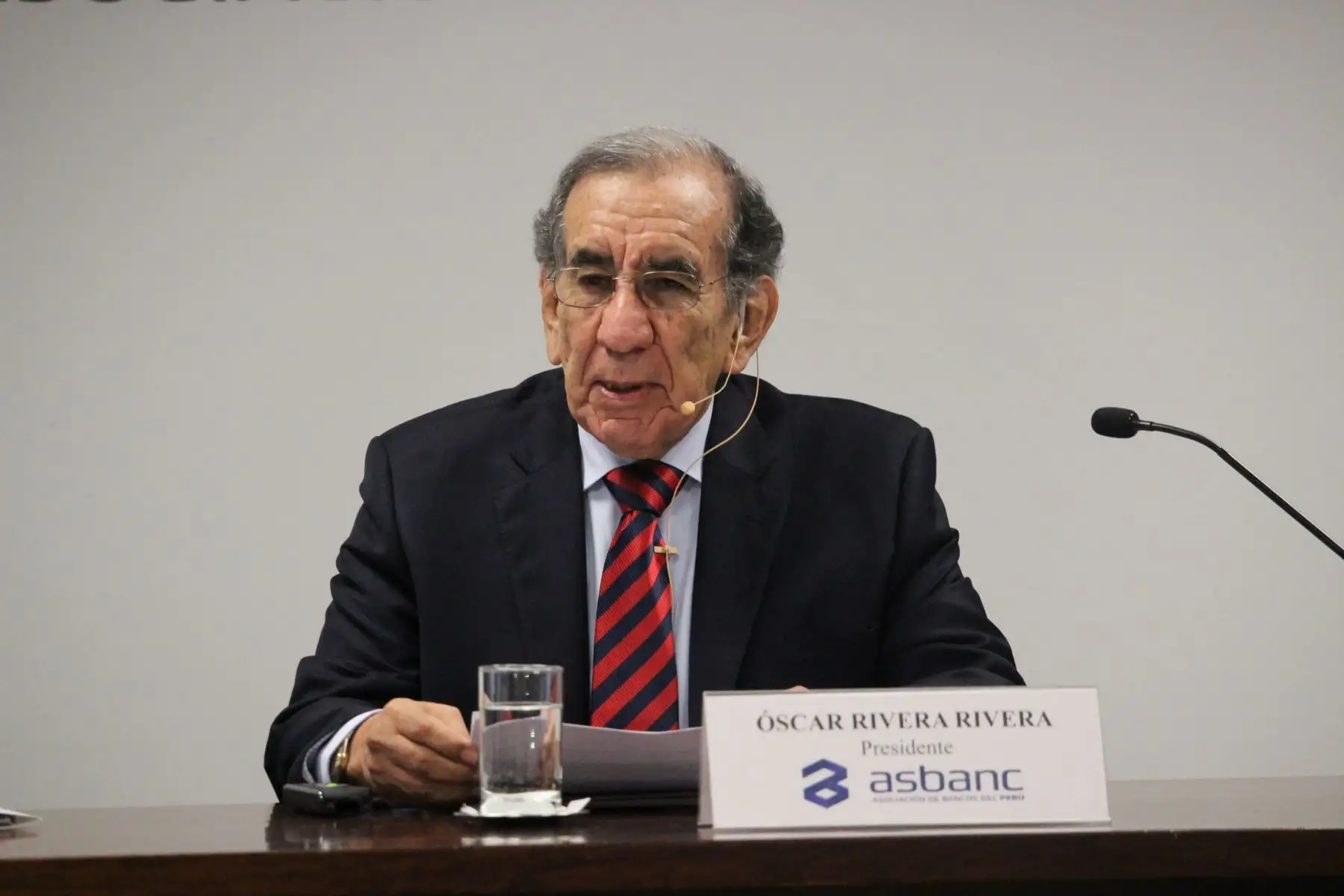 Presidente de Asbanc, Óscar Rivera. Cortesía