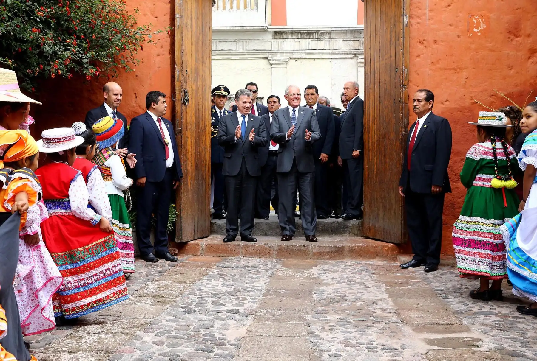 AREQUIPA-PERU ENERO 27. Foto Oficial del III Gabinete Binacional Perú-Colombia. Foto: ANDINA/Prensa Presidencia