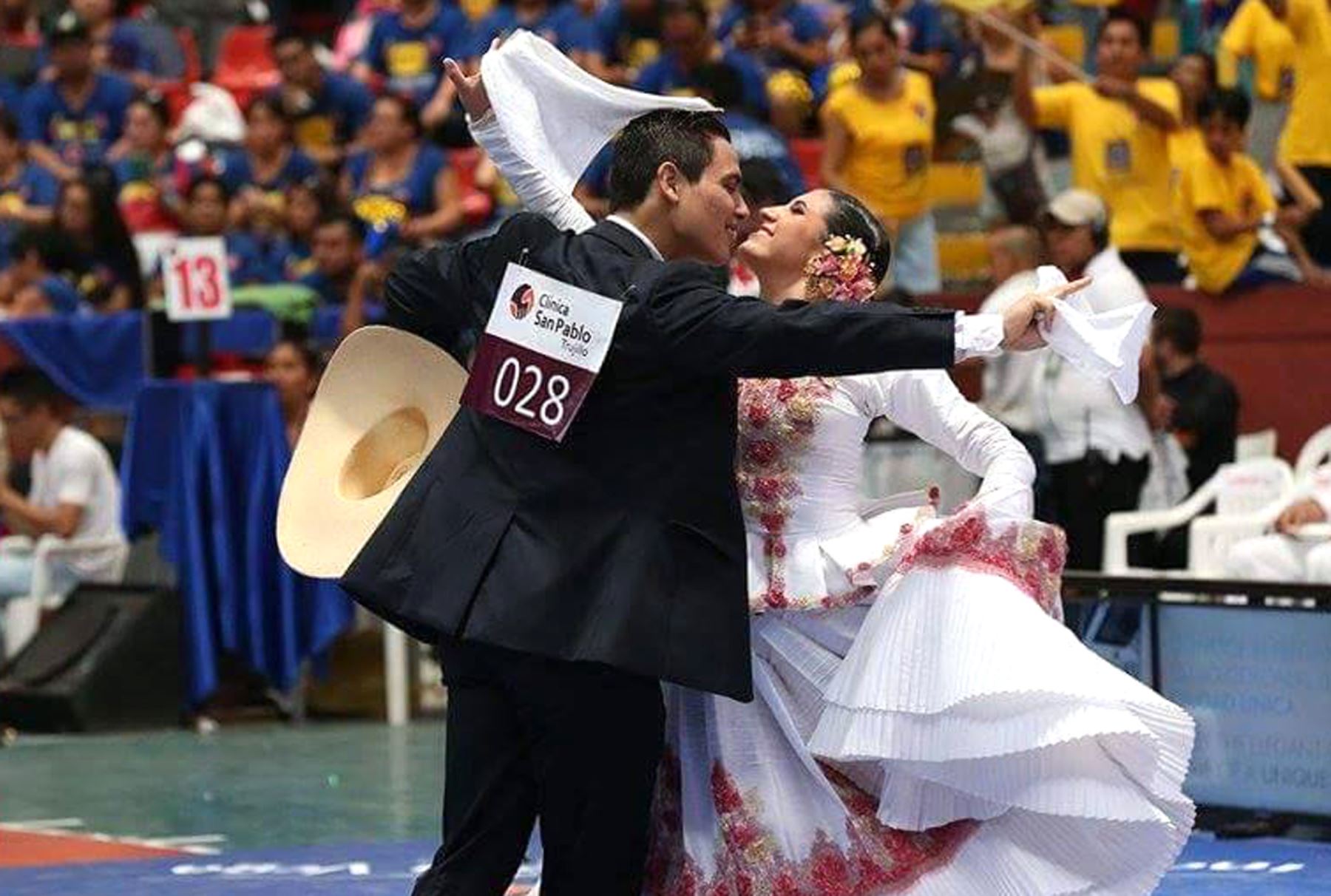 Hoy se celebra el Día Nacional de la Marinera, el baile más emblemático del Perú y su máximo embajador mundial. Esta entrañable expresión cultural, surgida del mestizaje y poseedora de encanto, elegancia, seducción, alegría, vitalidad y energía como sus principales atributos, fue la primera danza en ser declarada Patrimonio Cultural de la Nación en 1986. ANDINA/archivo