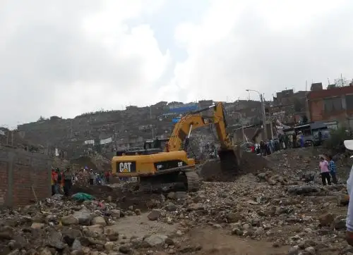 Advierten que 30,000 habitantes viven en zonas de riesgo en Arequipa. ANDINA