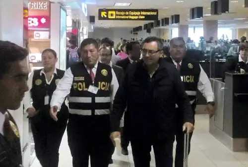 Jorge Cuba, exviceministro de Comunicaciones, llega a Lima. Foto: @PoliciaPeru