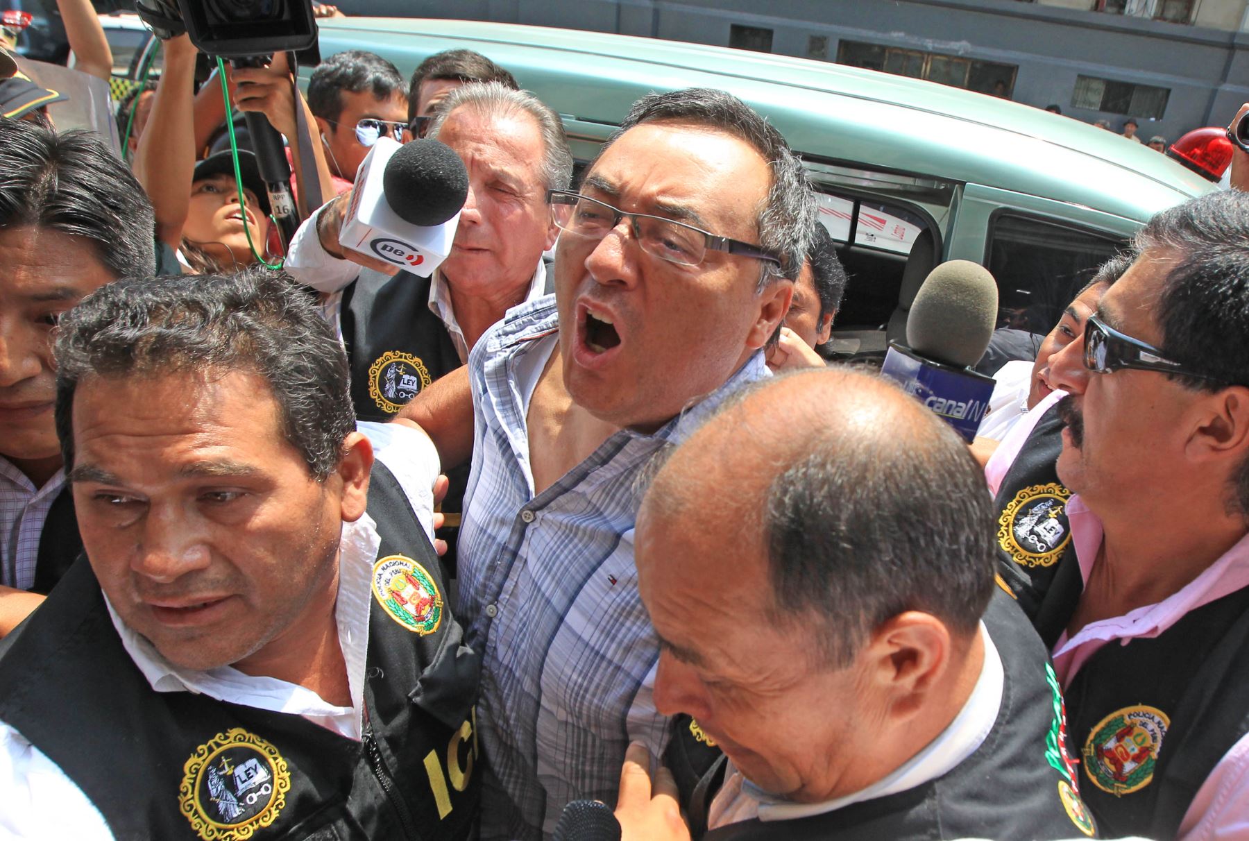 Al exviceministro de Comunicaciones del segundo gobierno de Alan Garcia, Jorge Cuba, se habría pagado una coima por la línea 1 del metro de Lima, según Barata.
