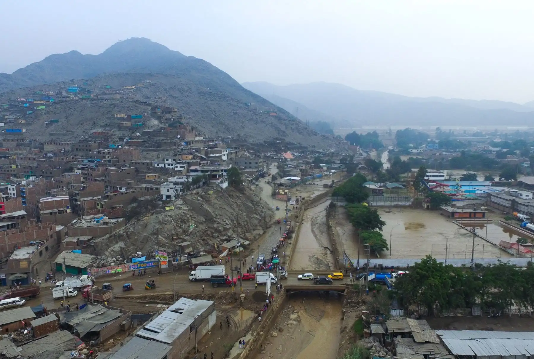 LIMA,PERÚ- FEBRERO 01. Desborde del río Huaycoloro ocasionó la inundación de la autopista Ramiro Prialé. Foto: ANDINA/archivo
