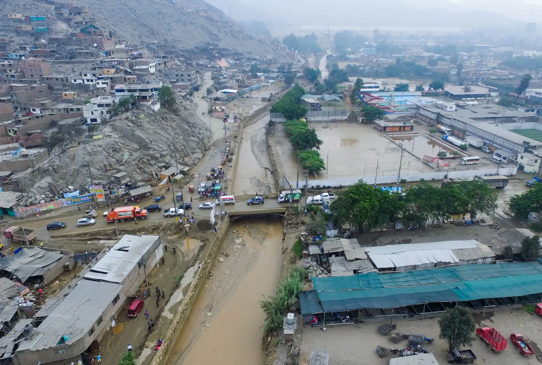 LIMA,PERÚ- FEBRERO 01. Desborde del río Huaycoloro ocasionó la inundación de la autopista Ramiro Prialé. Foto: ANDINA/archivo