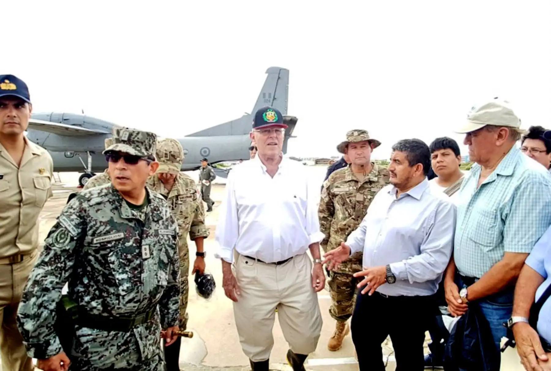 Presidente Pedro Pablo Kuczynski llega a Chiclayo para visitar zonas afectadas por lluvias. Foto: ANDINA/ Prensa Presidencia
