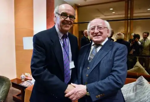 El presidente de Irlanda, Michael D. Higgins, llega en visita oficial al Perú.Fue recibido por el canciller Ricardo Luna. Difusión