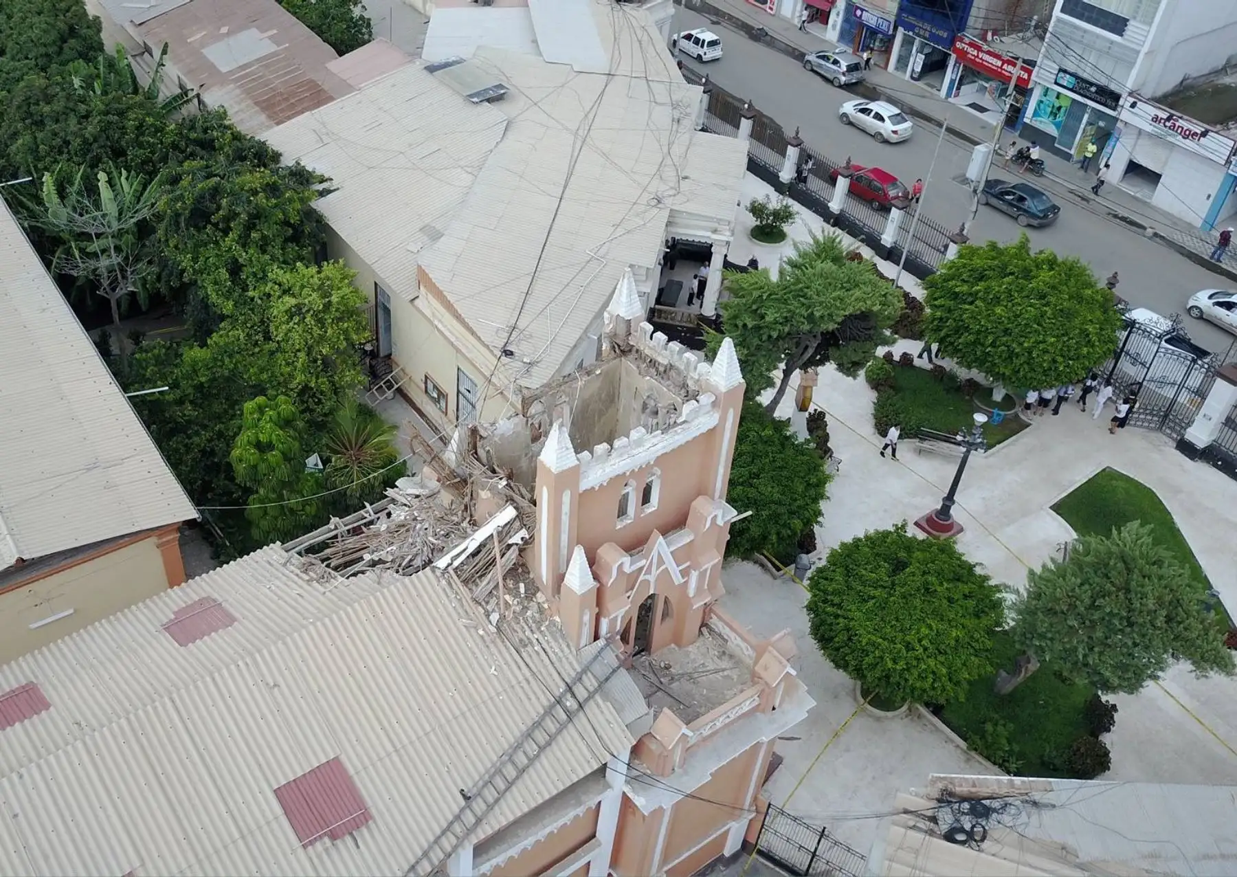 Hospital Las Mercedes fue afectada por fuertes lluvias. ANDINA
