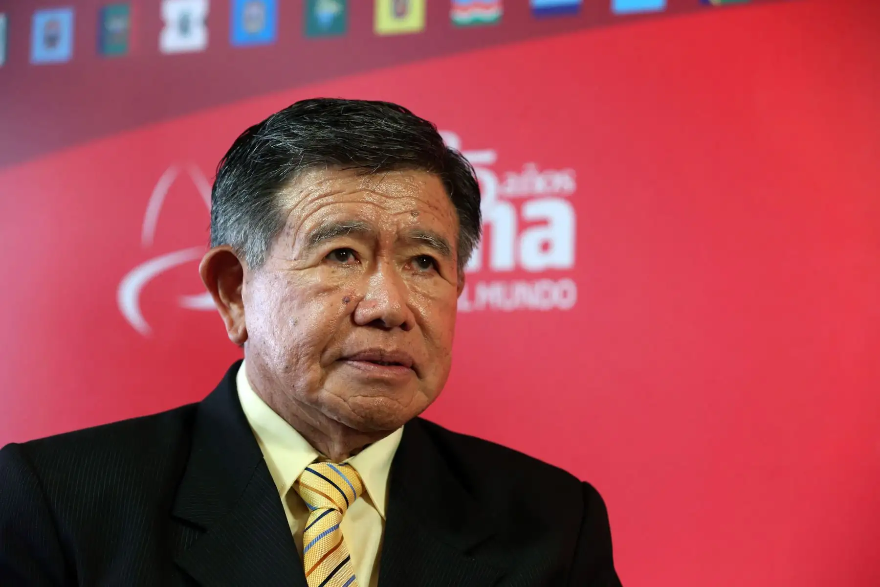 El gobernador regional de Lima, Nelson Chui, expresó hoy su confianza en que el presidente de la República, Martín Vizcarra, contribuirá a lograr la unión nacional para superar la crisis política, agilizar las obras de prevención y reconstrucción en las zonas afectadas por desastres, así como fortalecer los Gore-Ejecutivo y la descentralización del país. ANDINA/Dante Zegarra
