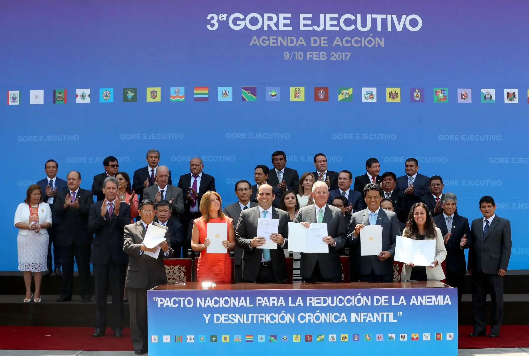 El Poder Ejecutivo y los gobiernos regionales suscribieron hoy el Pacto Nacional contra la anemia y la desnutrición crónica infantil en una ceremonia en Palacio de Gobierno que se desarrolló al concluir el 3er Gore Ejecutivo. Foto: ANDINA/ Prensa Presidencia