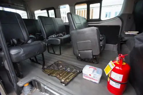 Padres pueden verificar vía web si movilidad que traslada a sus hijos cuenta con permiso. Foto: Difusión.