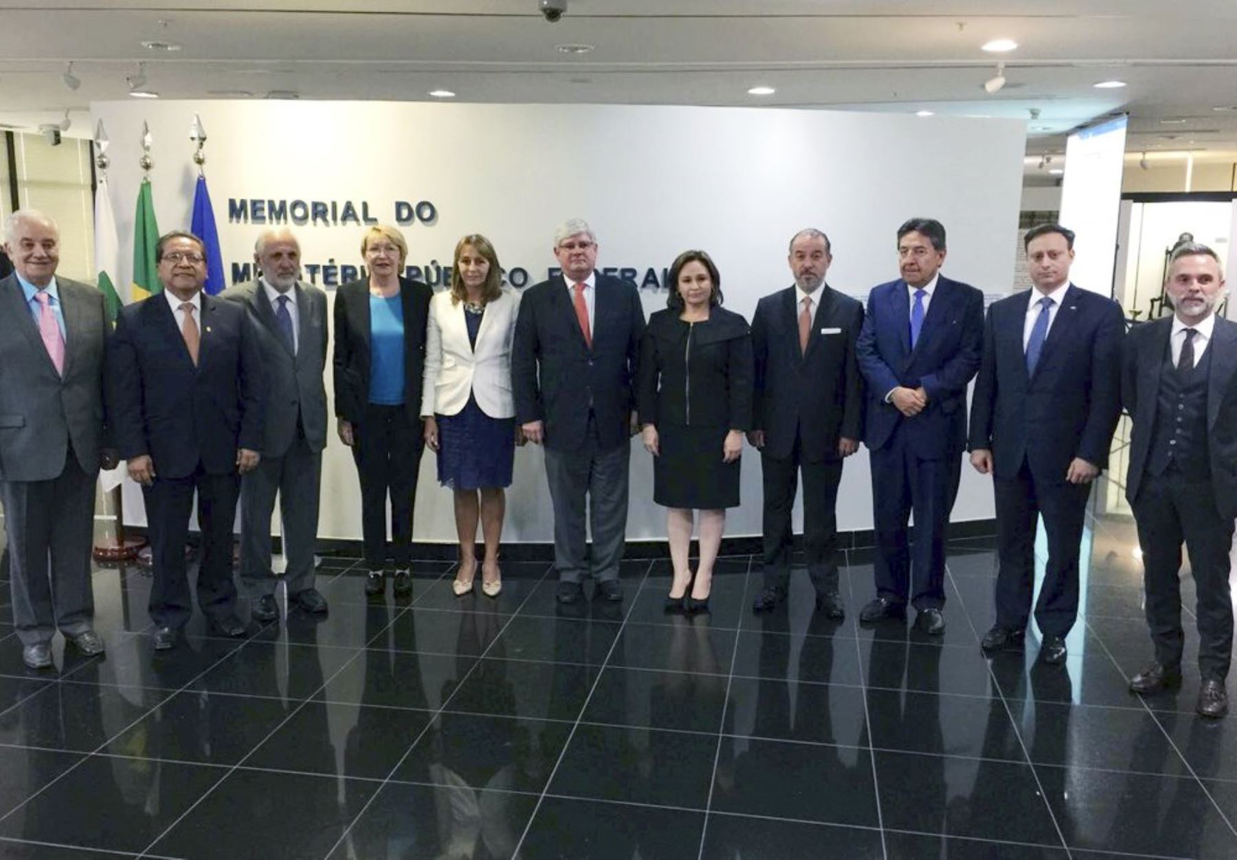 Fiscales de quince países en los que operó Odebrecht se reúnen en Brasil para intercambiar información de los presuntos pagos de sobornos. Difusión